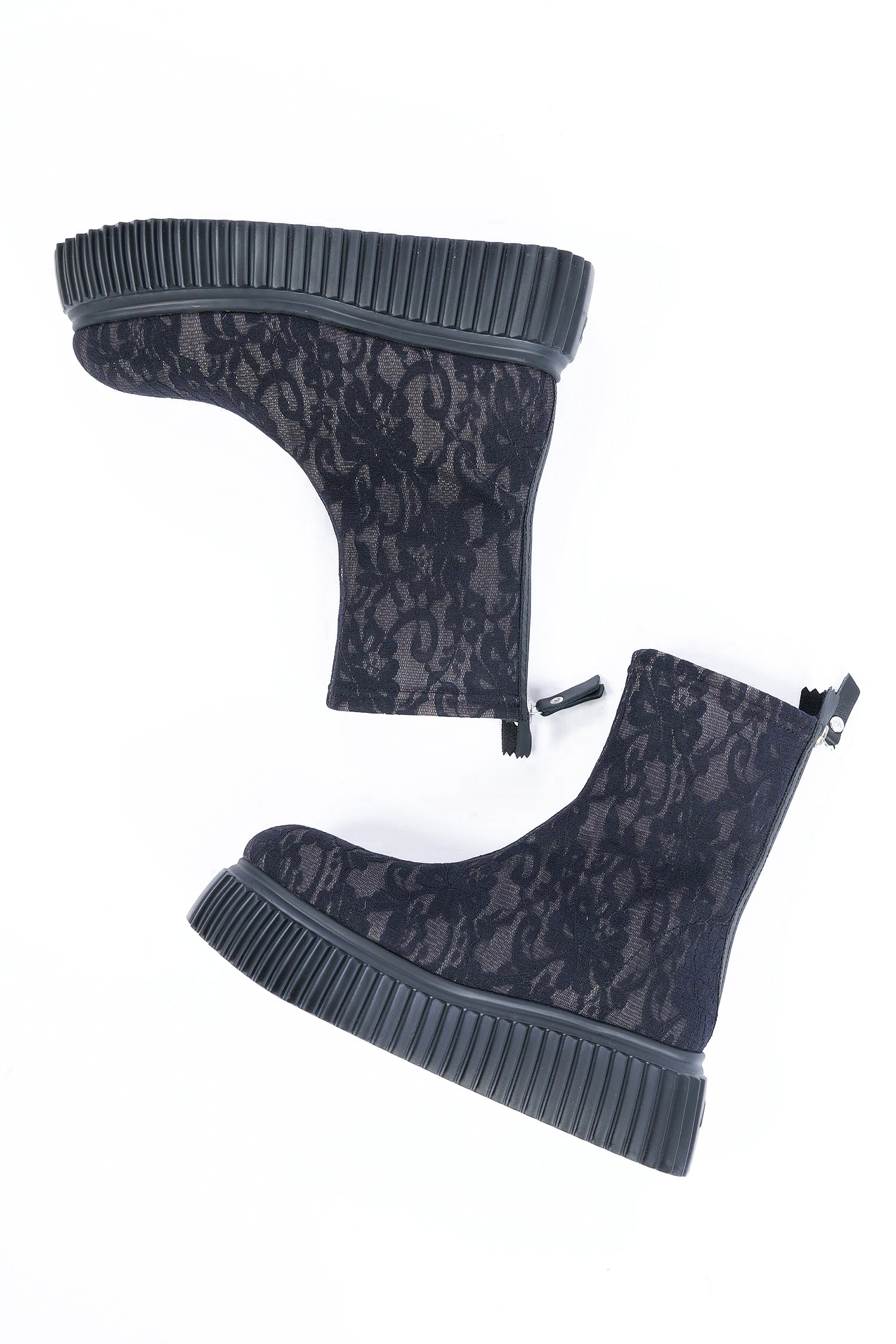 Stiefelette aus Spitze - Schwarz - Mirabel