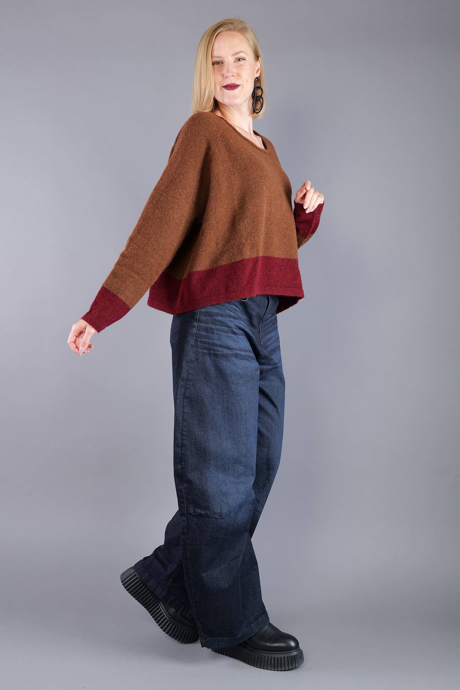 Knitted pullover - Bronze lava - 2263480702