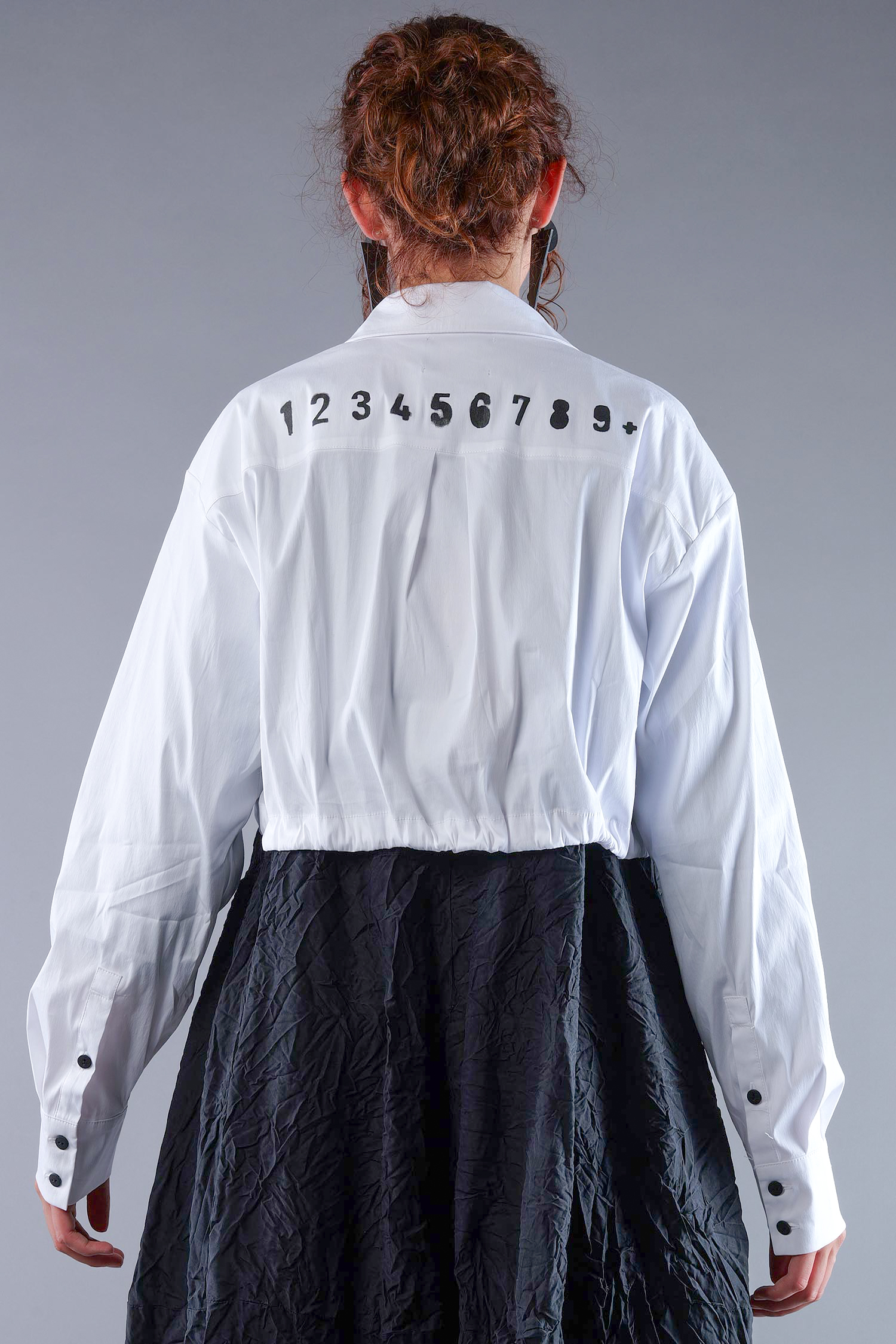 Kurze Stretchbluse - White print - 4032