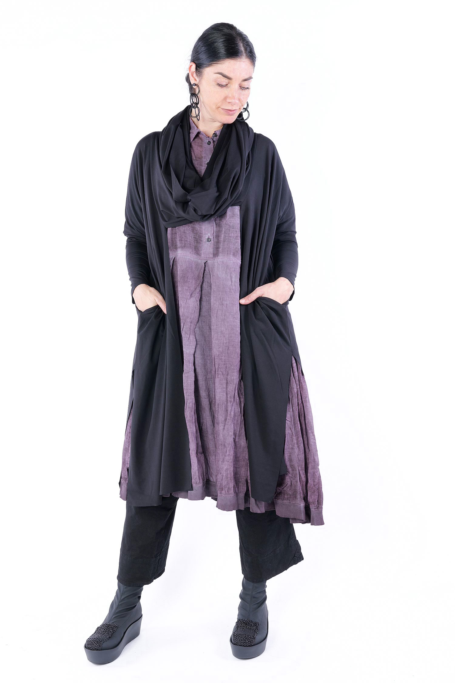 Cardigan mit Wasserfallkragen - Schwarz - W25-70