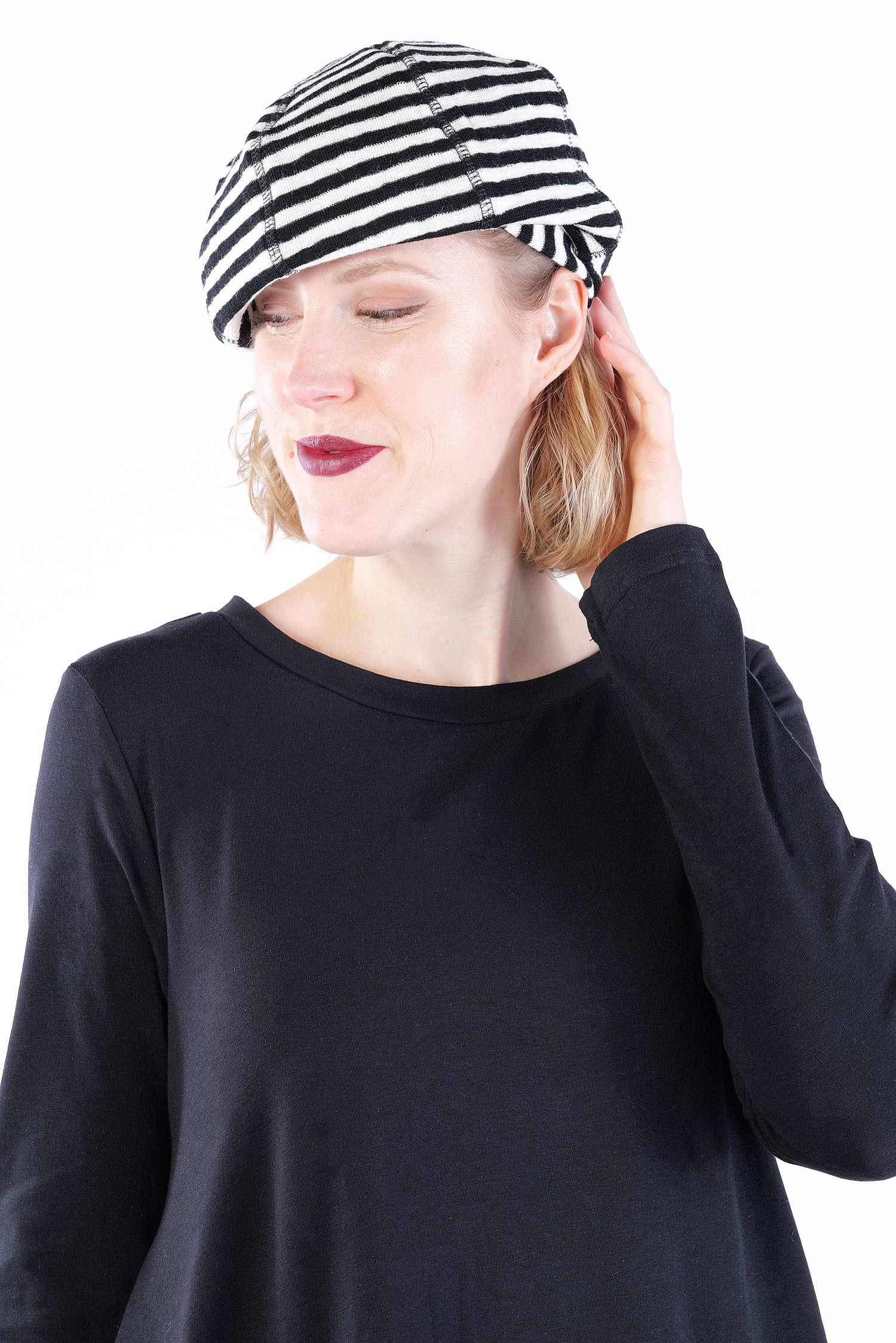 Merino beanie - White-black - 1035