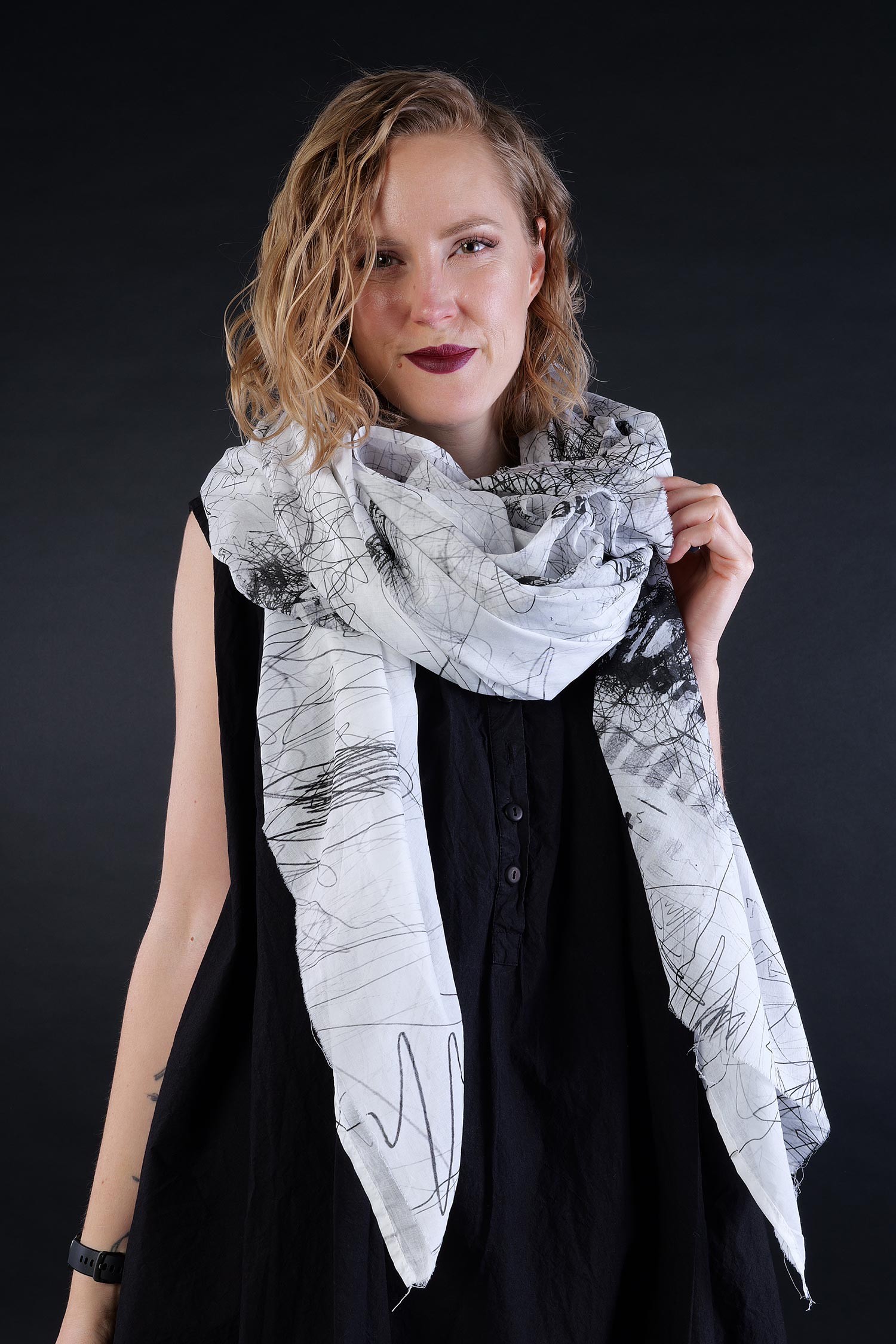 Large scarf - White allover print - Avisto