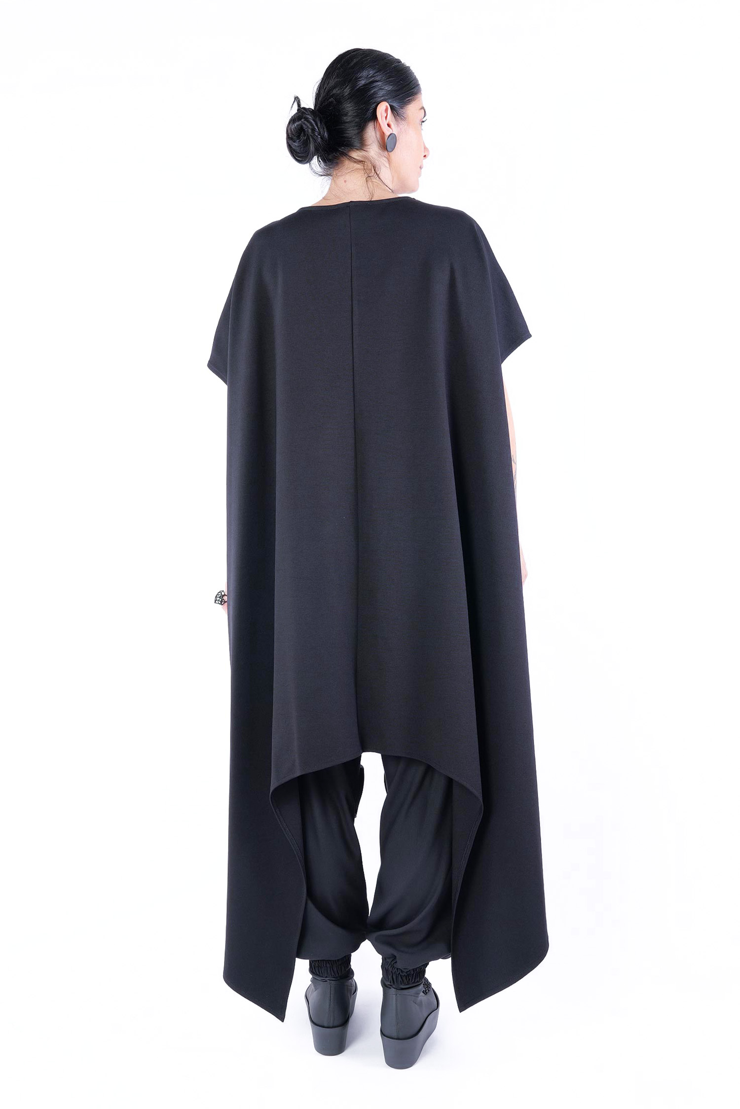 Asymmetrisches T-Shirt/Kleid  - Schwarz - W5140