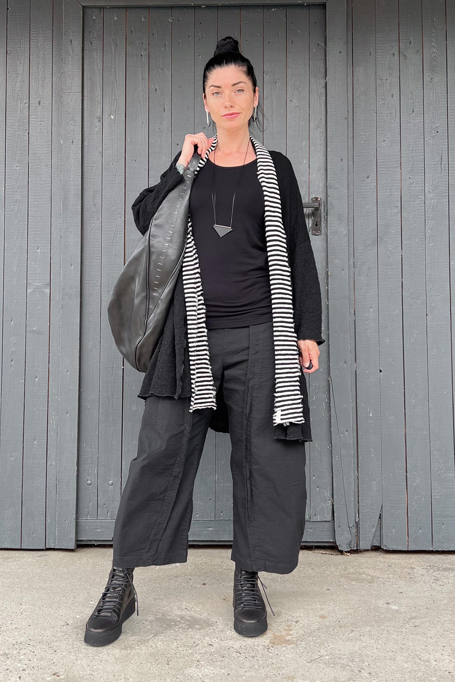 Dreiecks-Halskette - Liberta_Bar_ I_Trngl Pendant - Schwarz / Silber