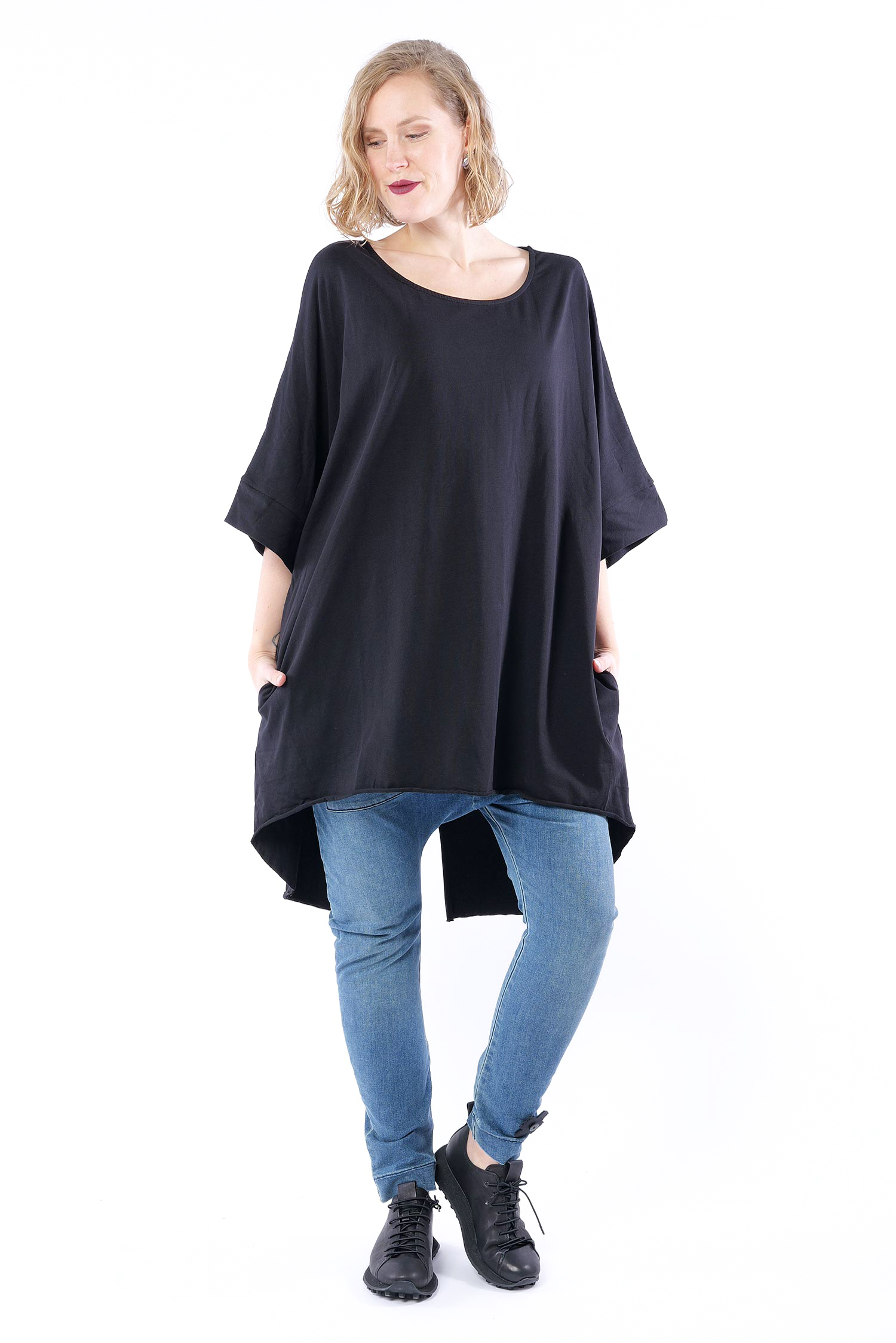 T-Shirt mit Schwalbenschwanz - Schwarz Uni - 5079