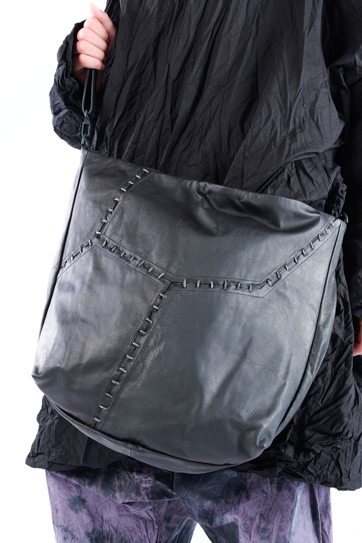Tasche mit Ziernähten - Schwarz - M.Orsio