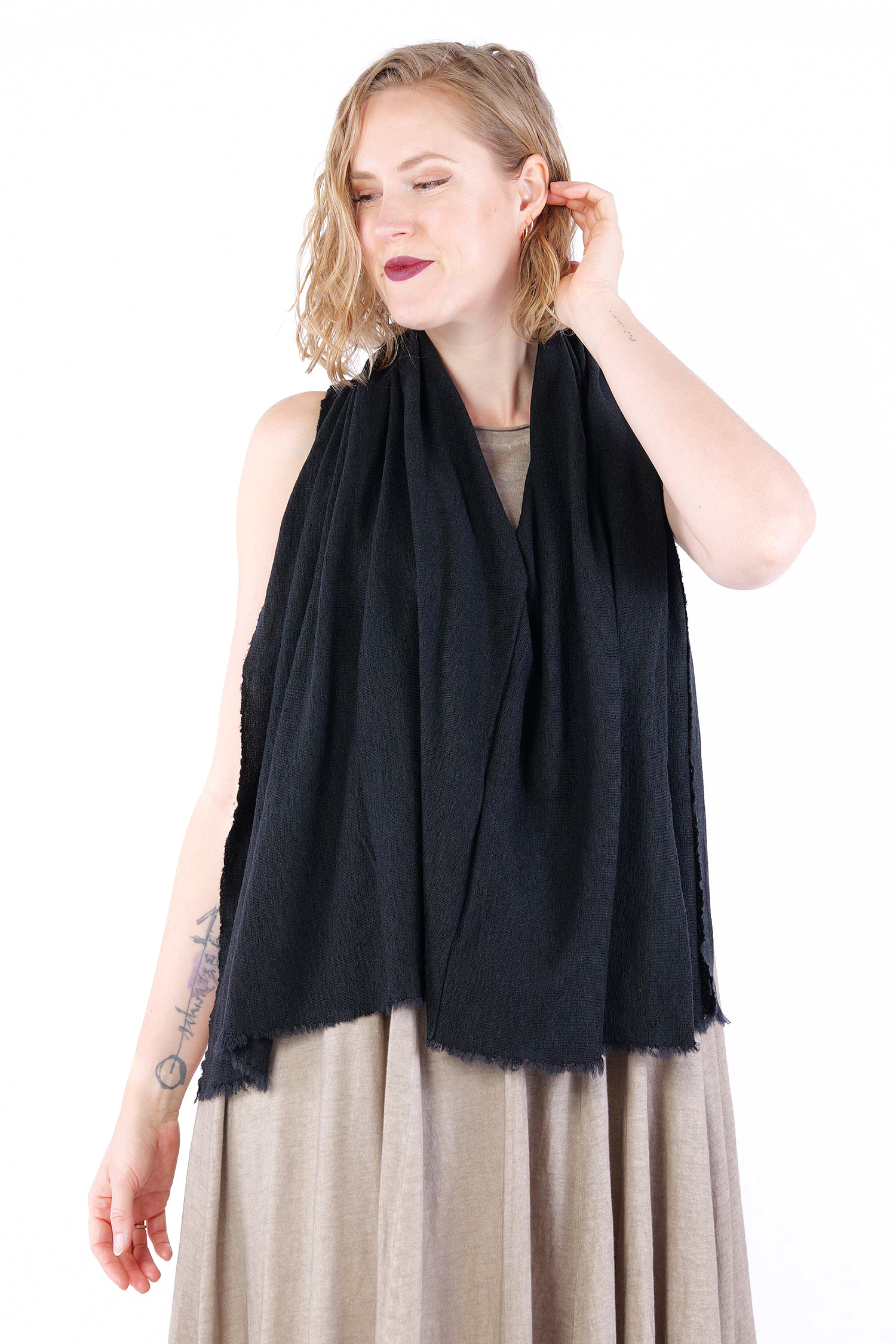 Merino poncho - Black - 1001