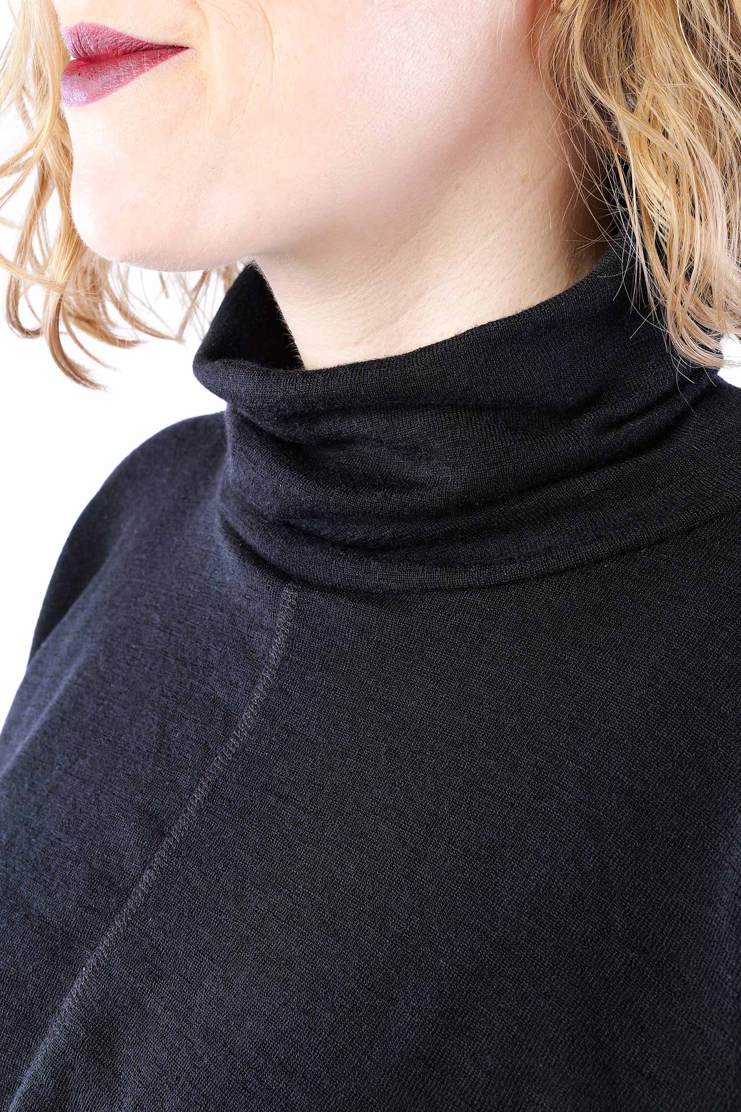 short Merino pullover - Black - 1041