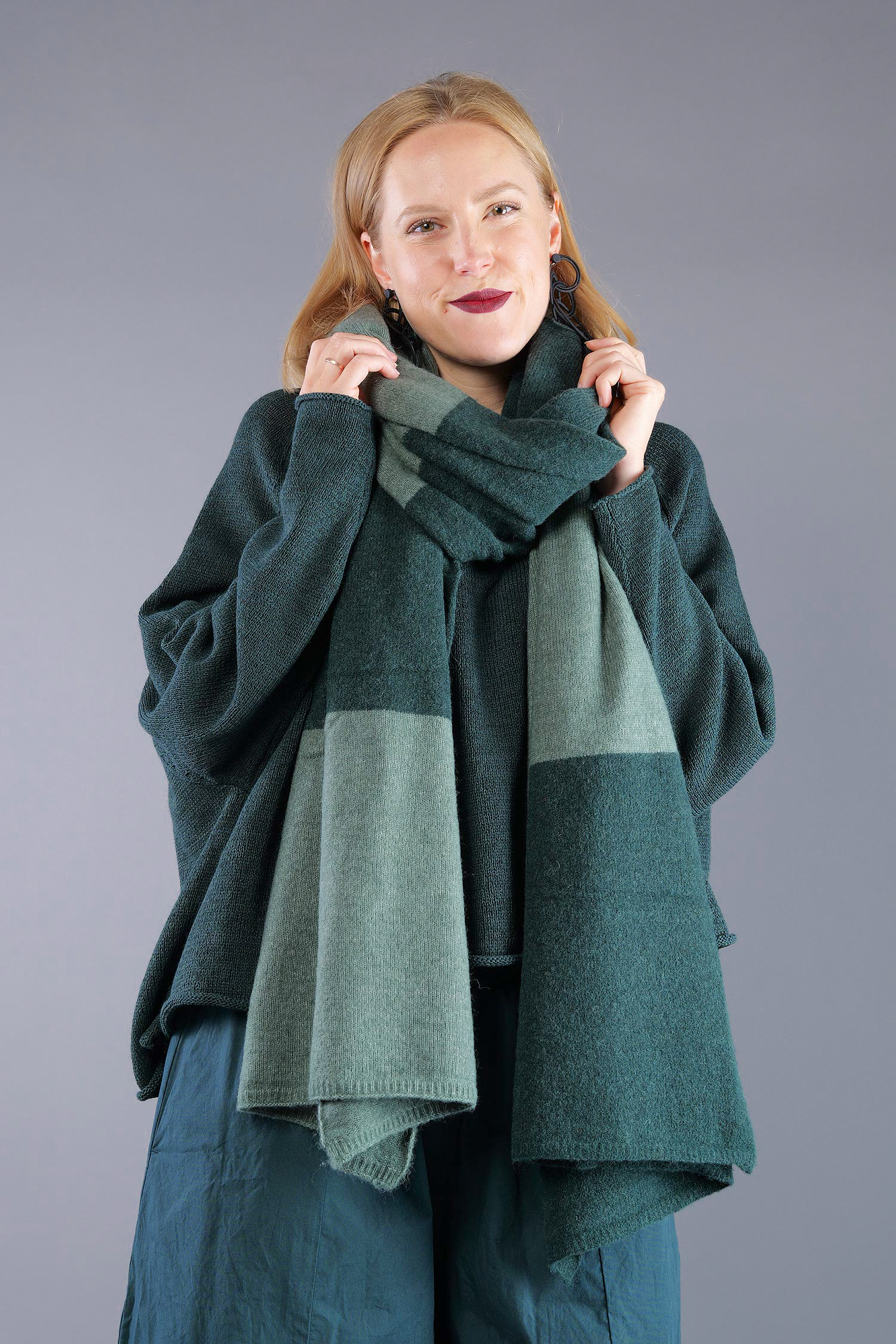 Knitted scarf - Forest park - 2263487705