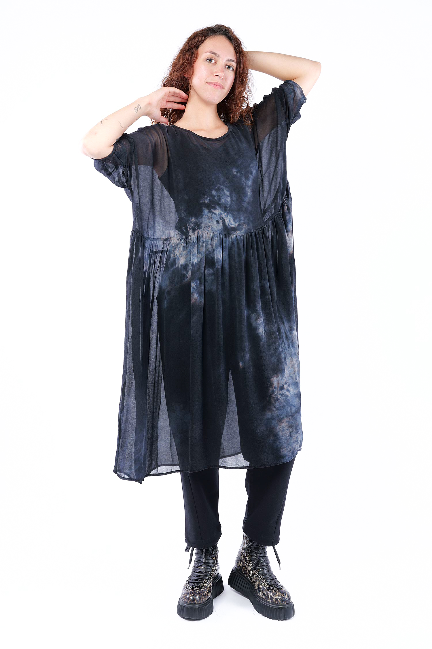 Oversize Seidenkleid - Anschein - Holdtrue