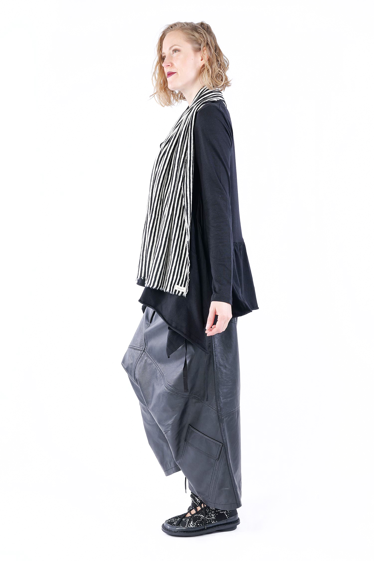 Merino poncho - White-black - 1001