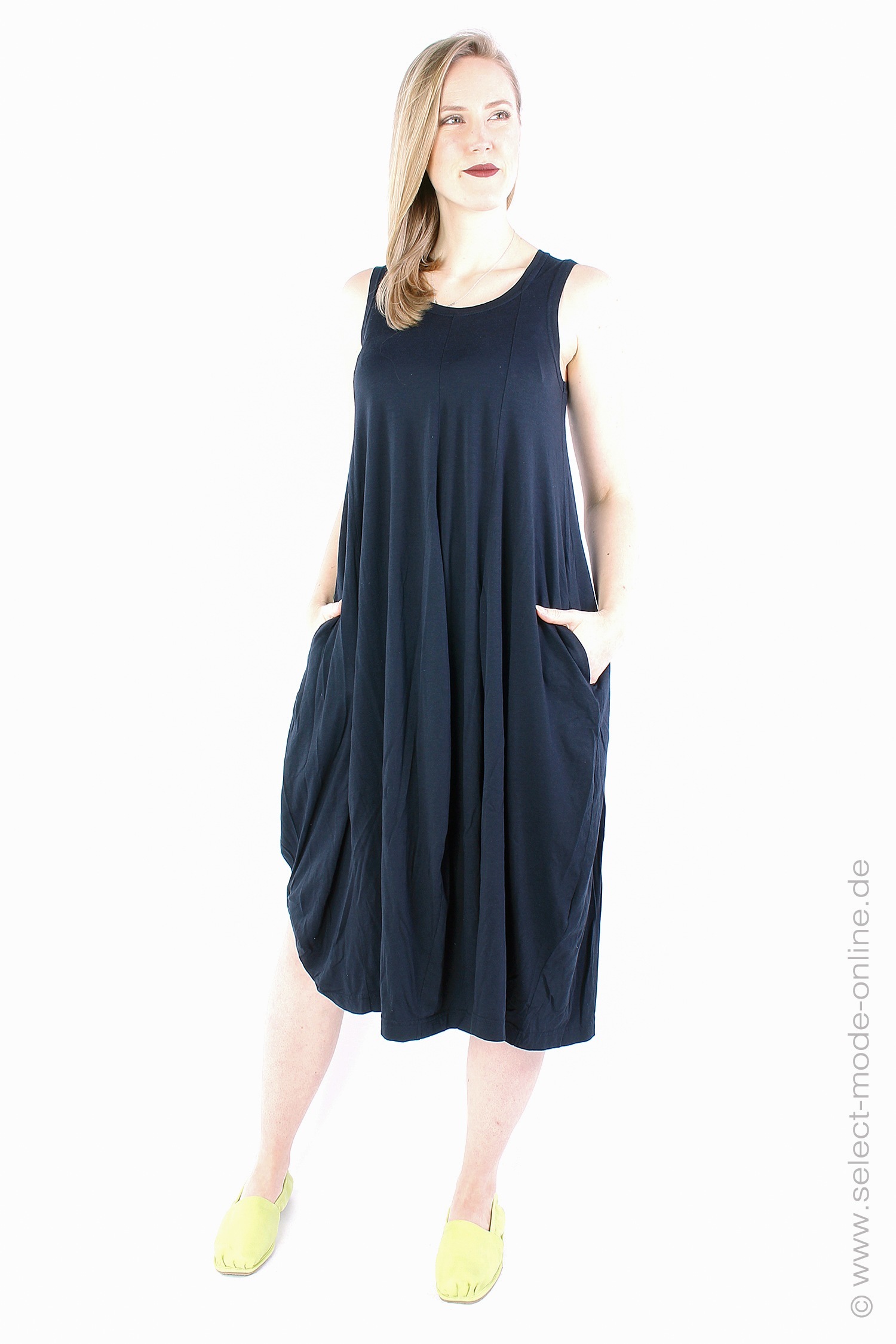 Tulpiges Kleid - schwarz - 1233260906