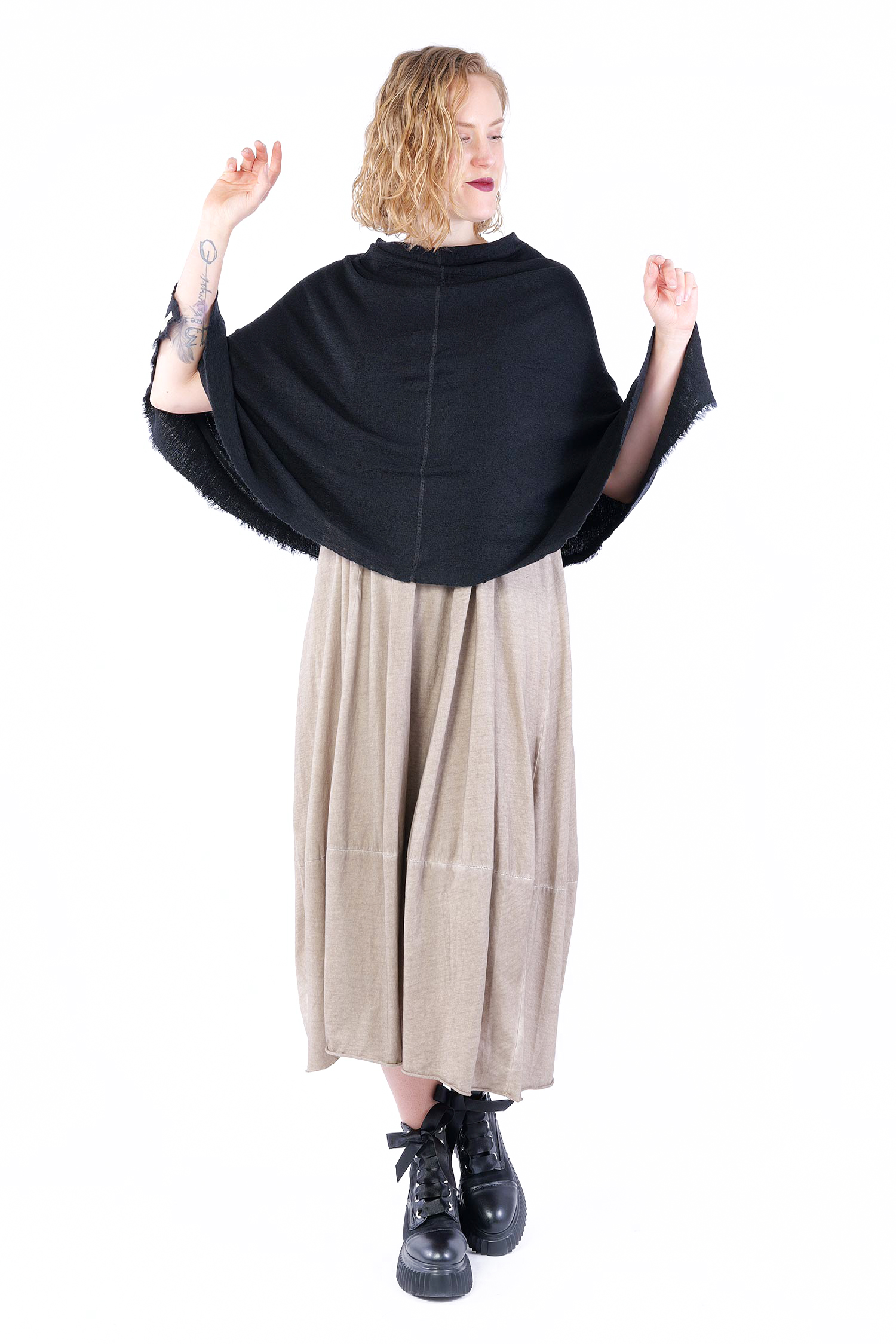 Merino poncho - Black - 1001