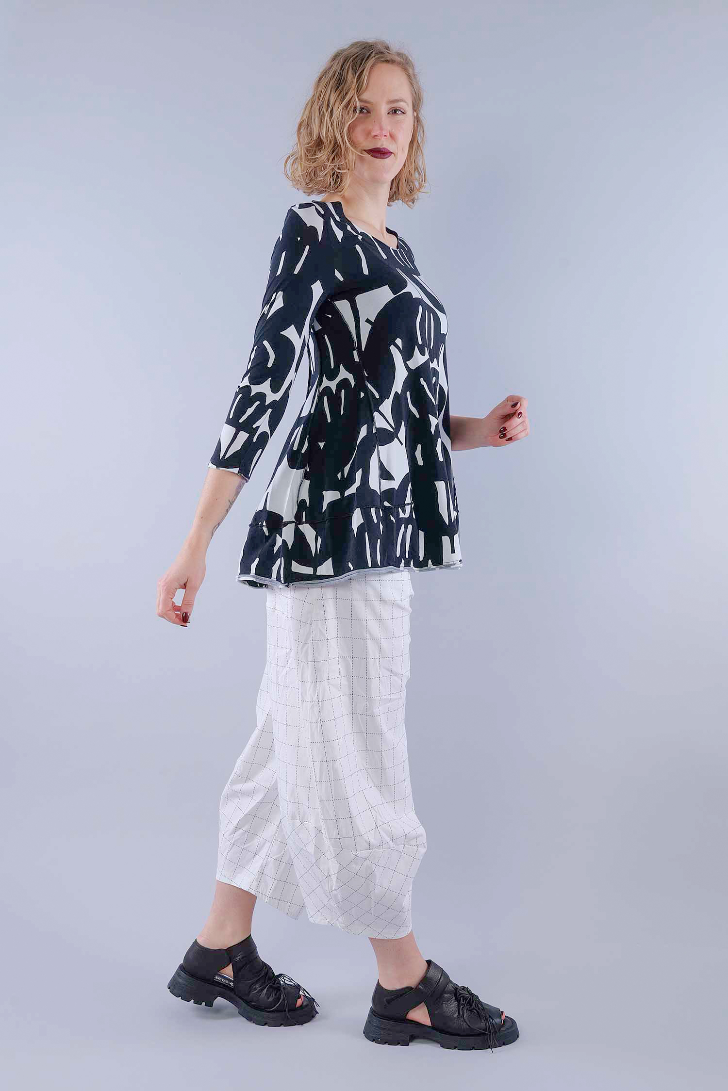 Bell-shaped top - Black print - 1263470501