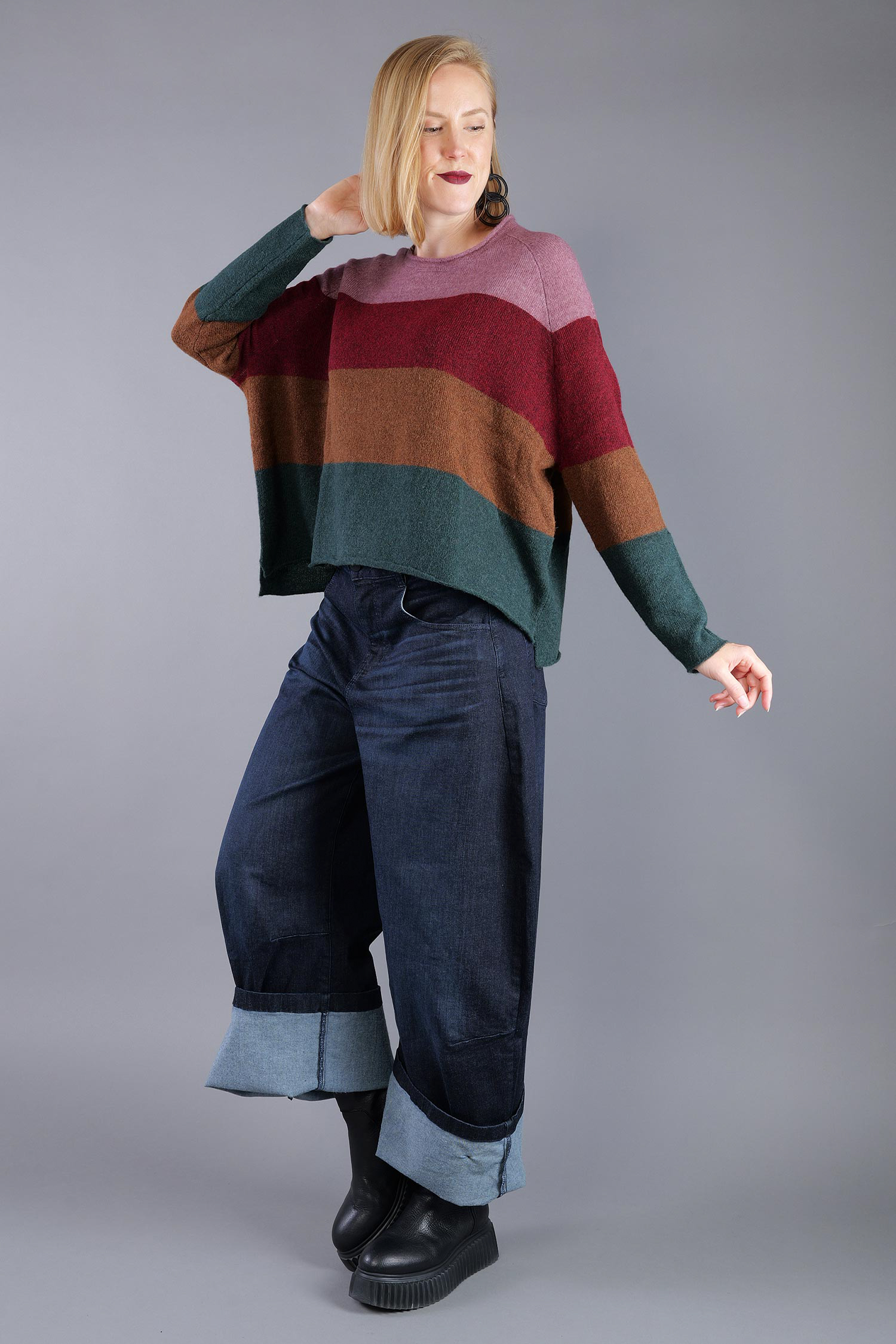 Knitted pullover - Fantasy - 2263480704
