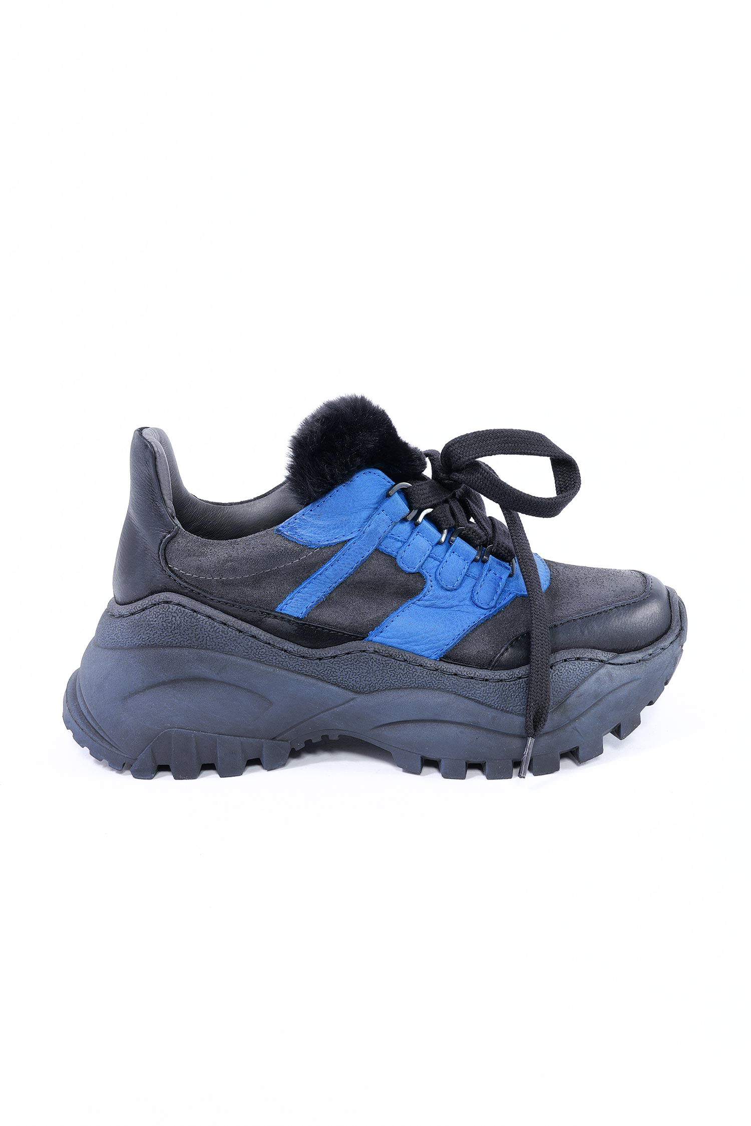 Leather sneakers with fur tongue - black - 4400