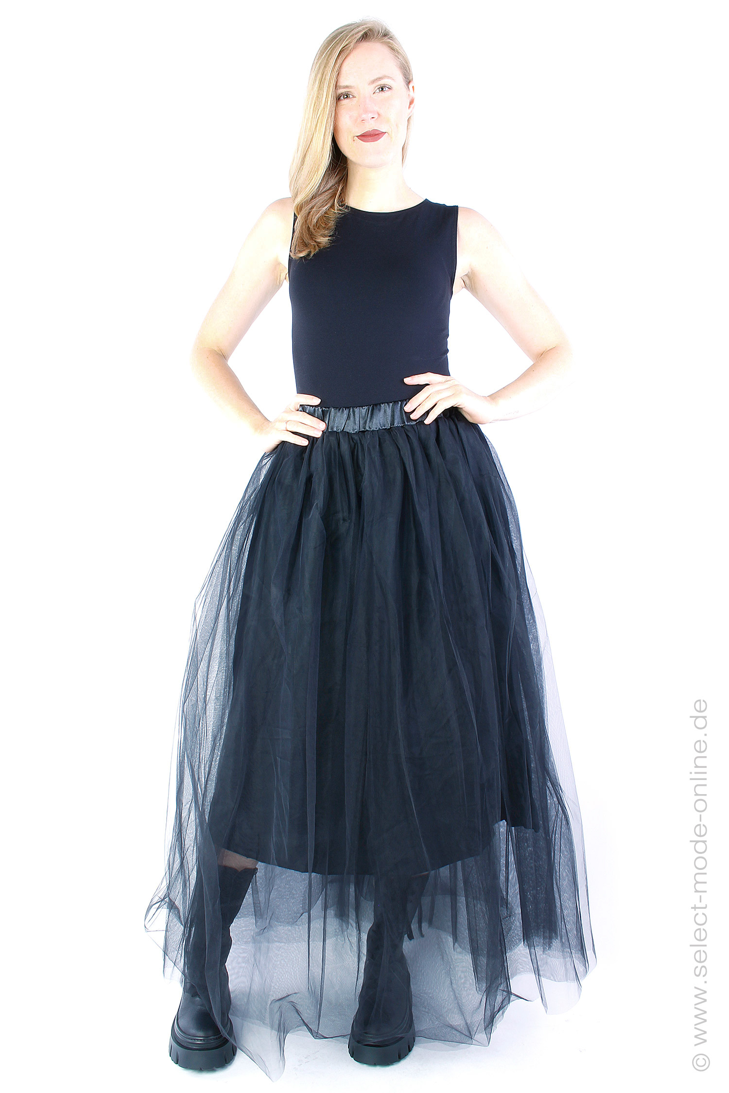 Long tulle skirt - black - 3007