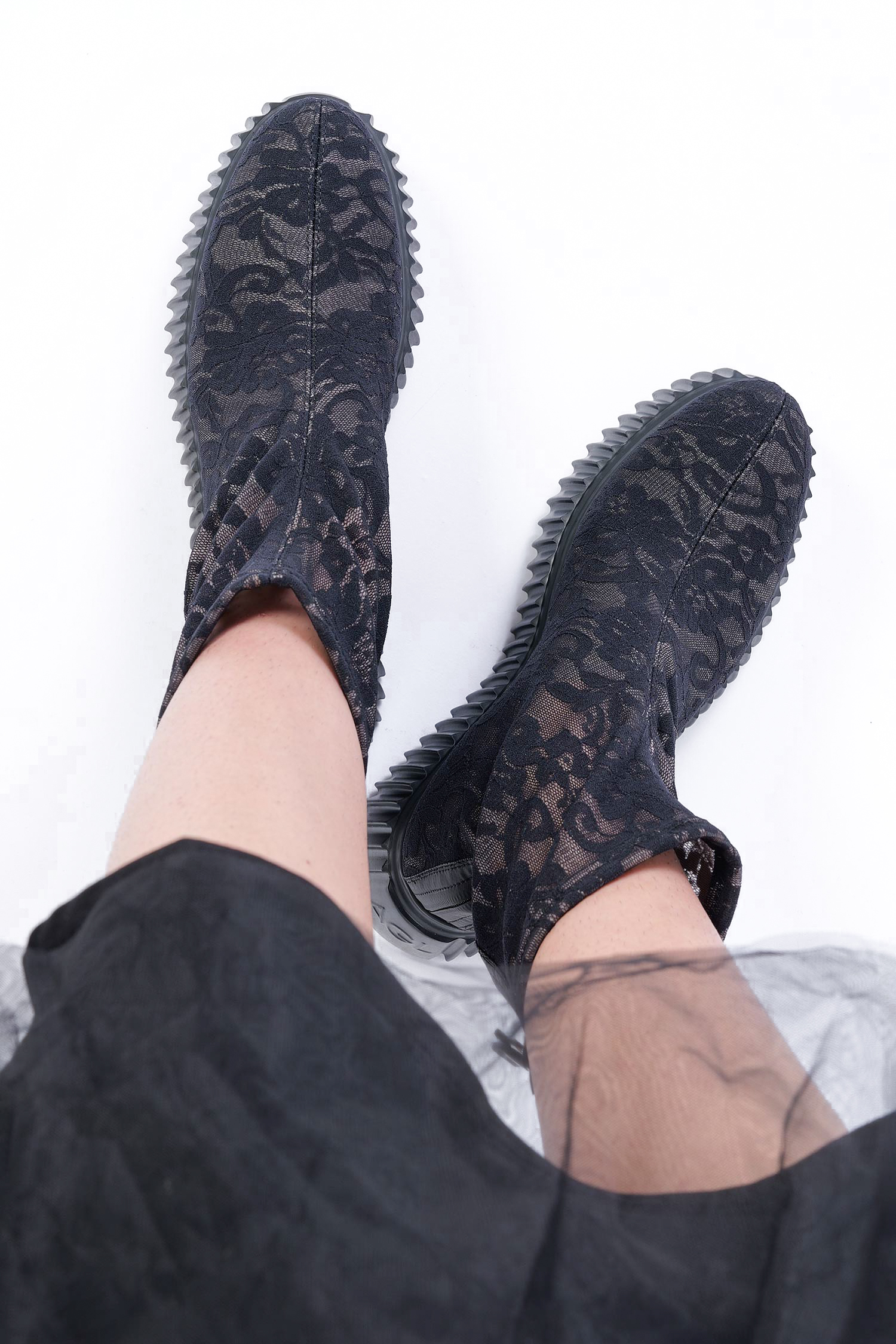 Stiefelette aus Spitze - Schwarz - Mirabel