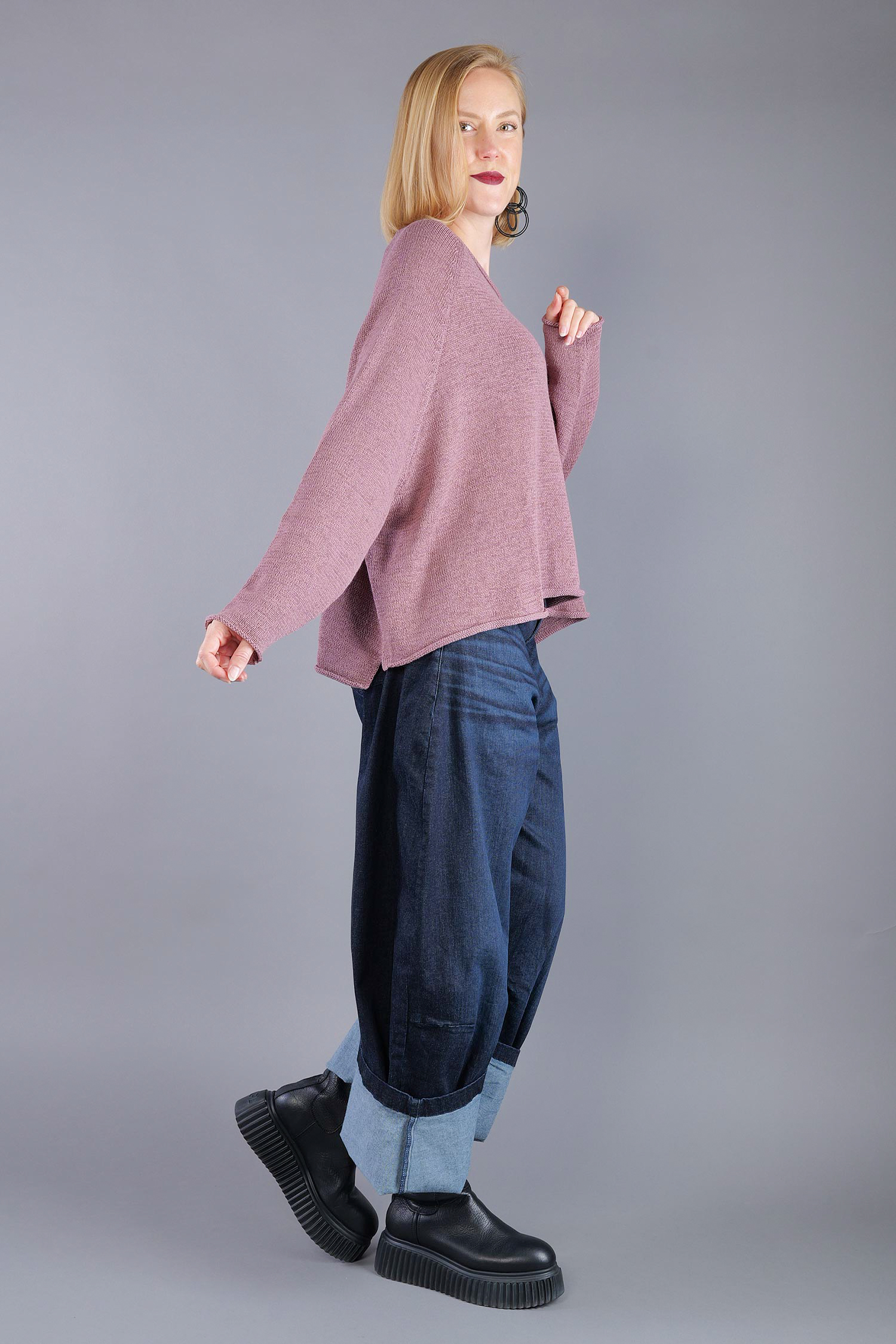 Oversized knitted pullover - Crystal - 2263720713