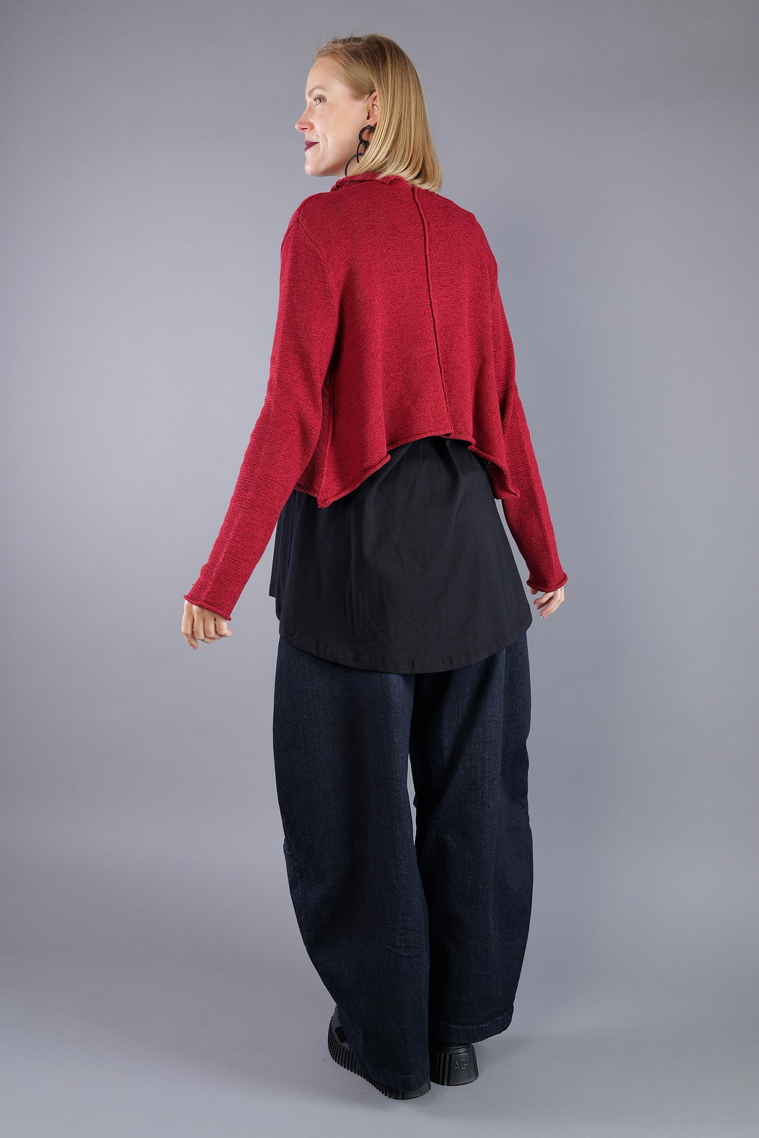 Short knitted jacket - Lava - 2263727111