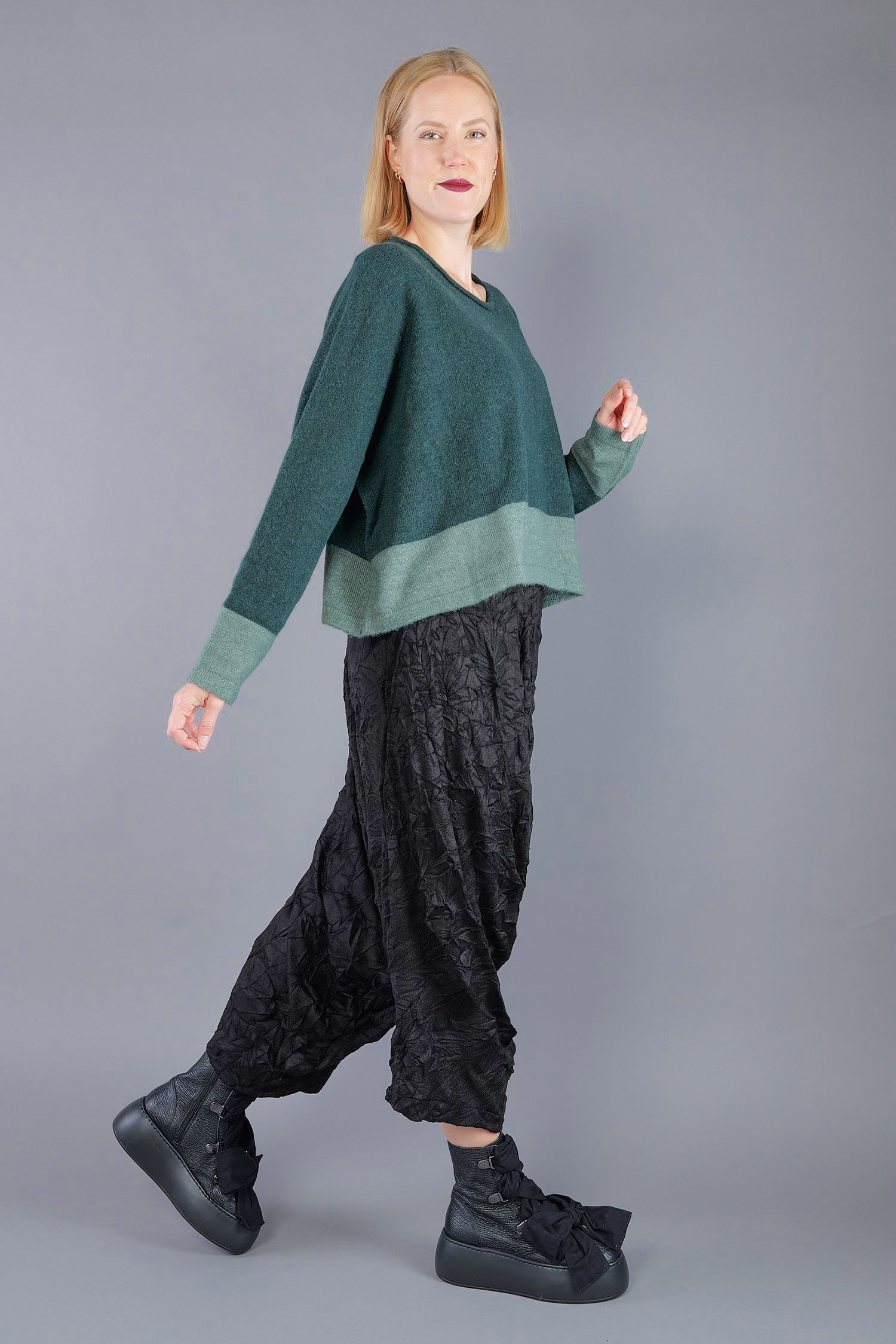 Knitted pullover - Forest park - 2263480702