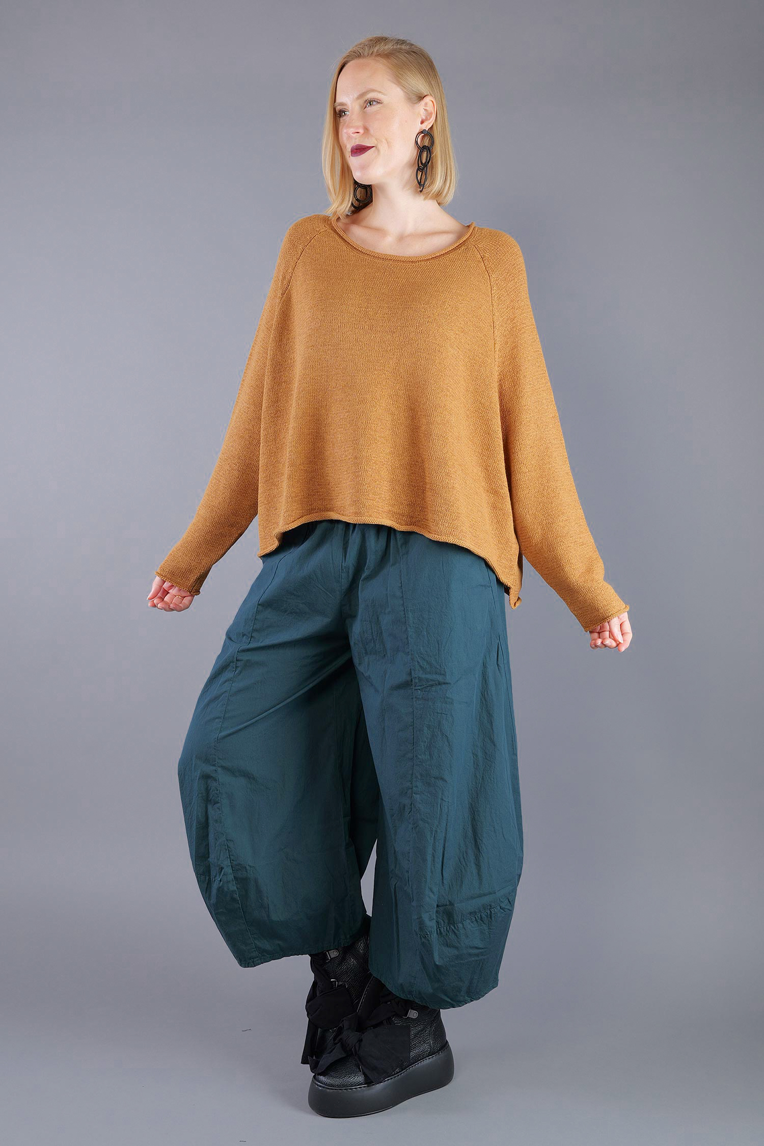 Oversized knitted pullover - Bronze - 2263720713