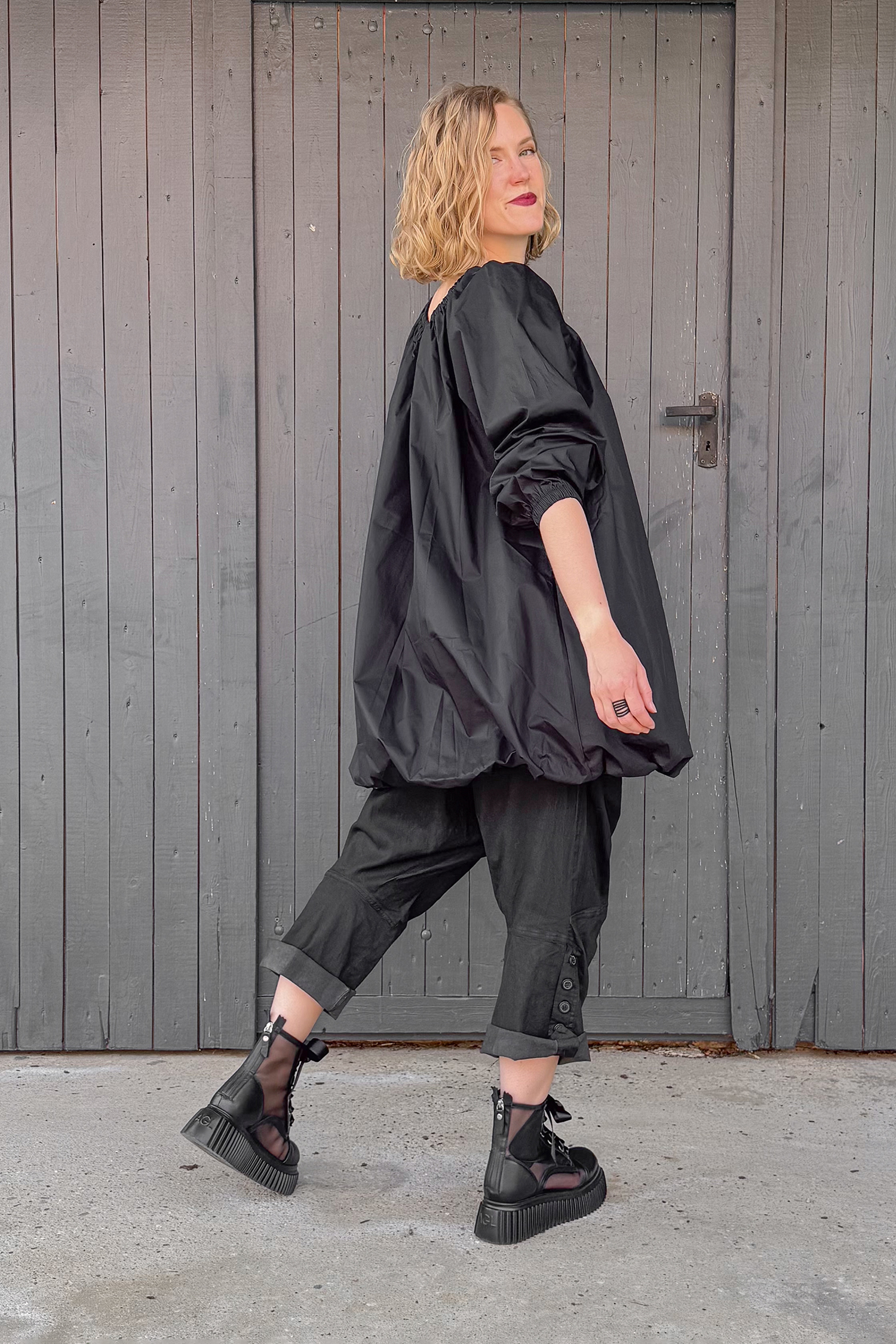 Low crotch stretch pants - Black gloss - 1262070115