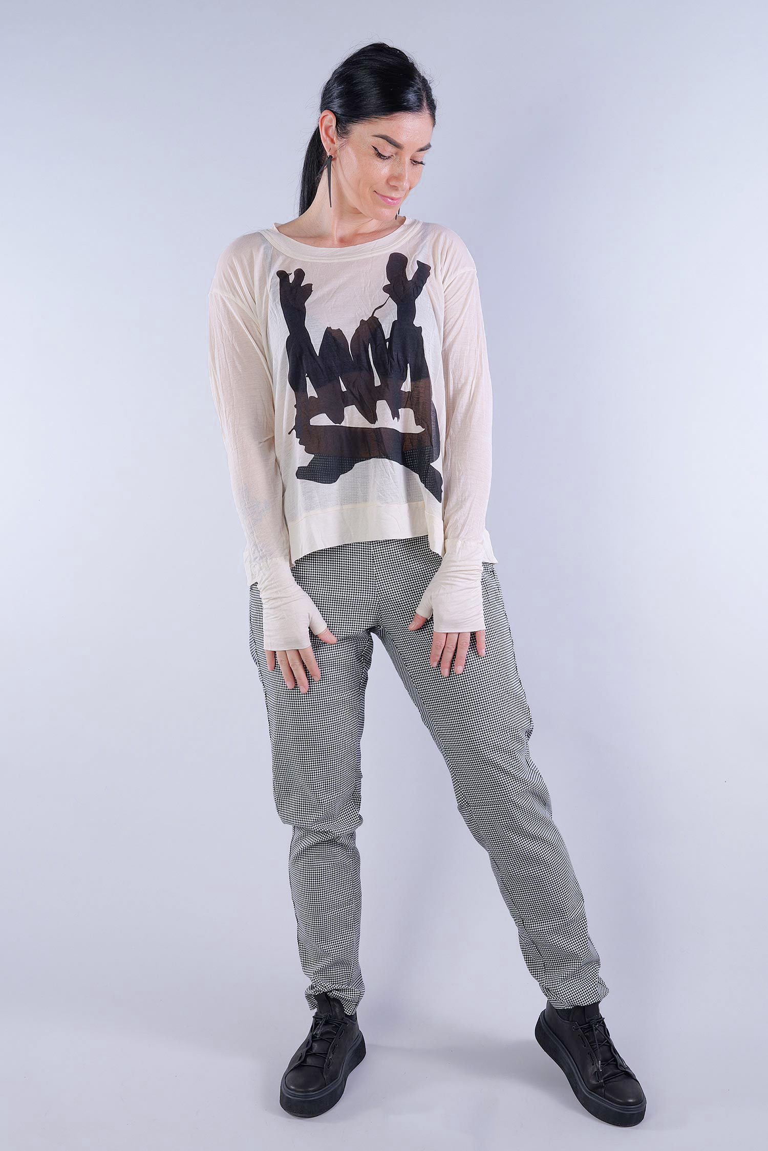 Dünner Pullover mit Print - Bone black print - 2251620507