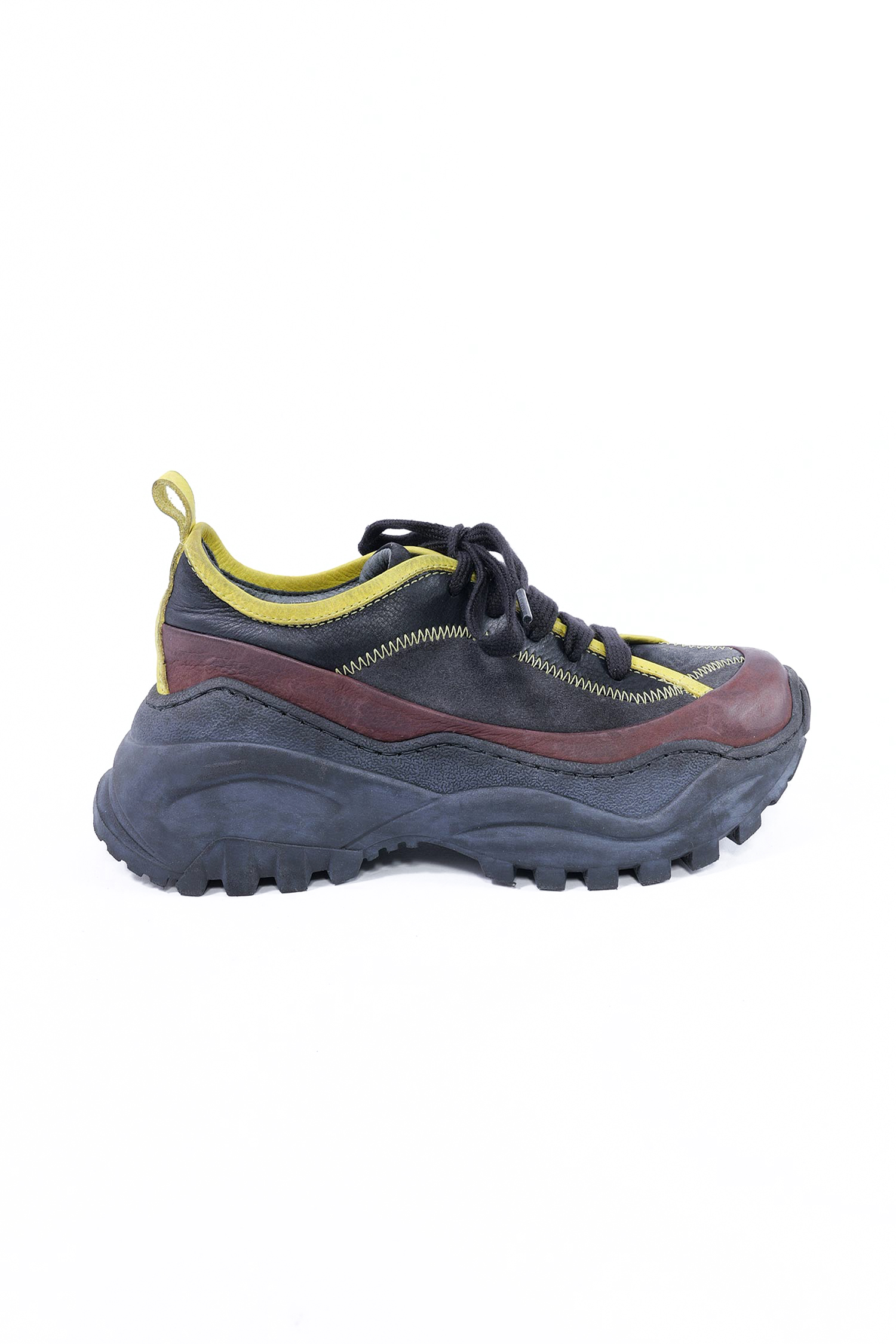 Leder Sneaker mit Ziernaht - schwarz - 4404