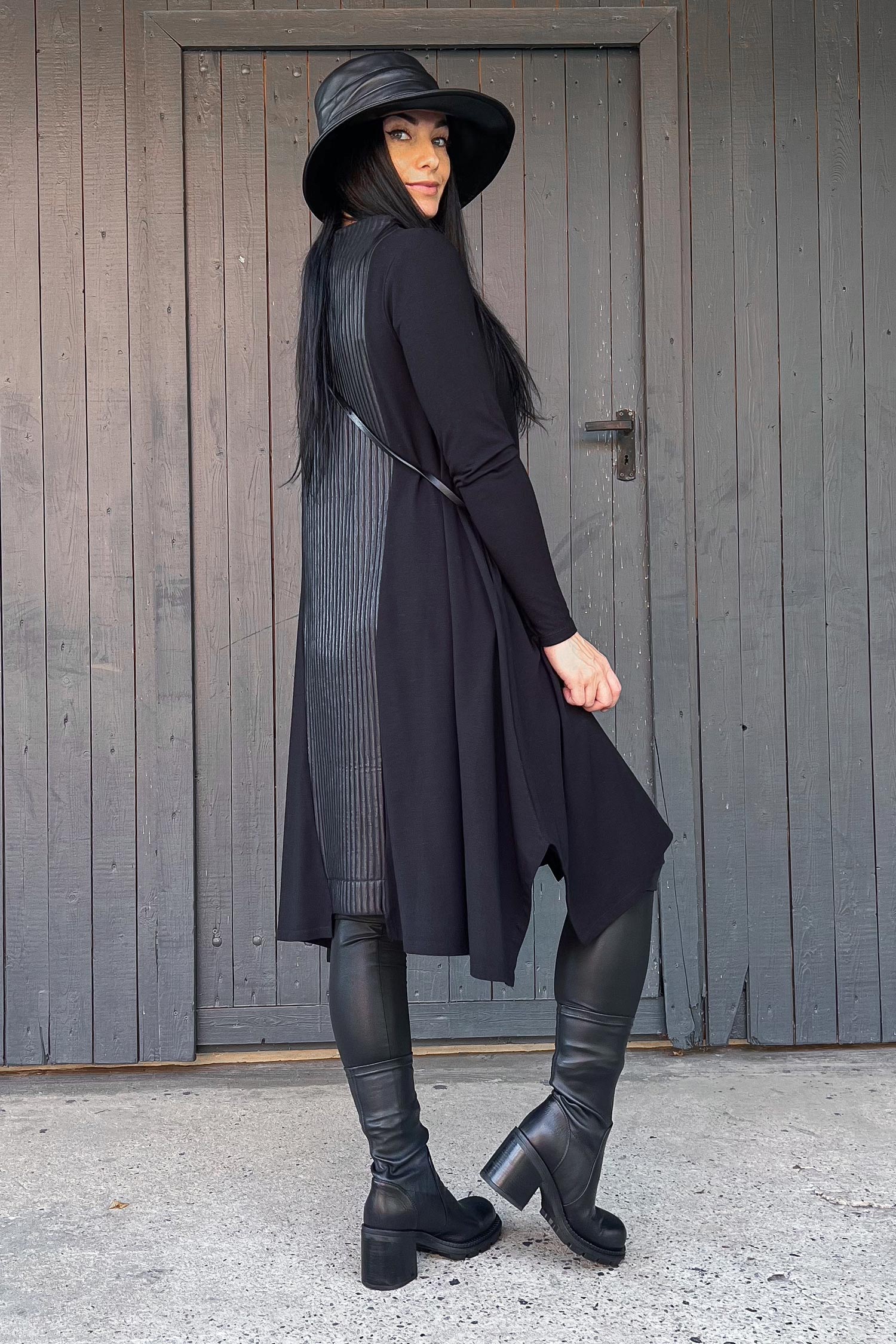 Ausgefallenes Kleid - Schwarz - 766039