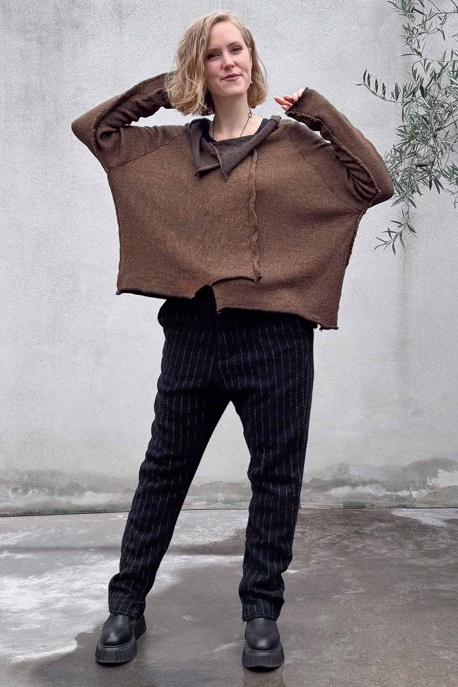 Oversize Wollpullover - Black gold - 2261680703