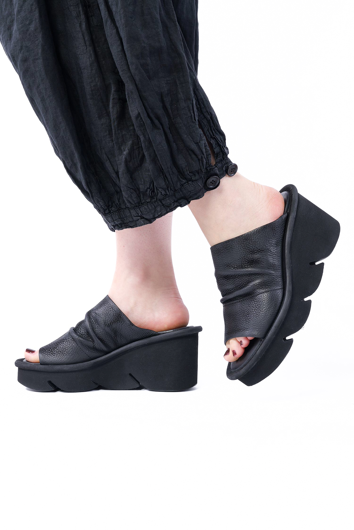 Wedge heel sandals - Black - 9661