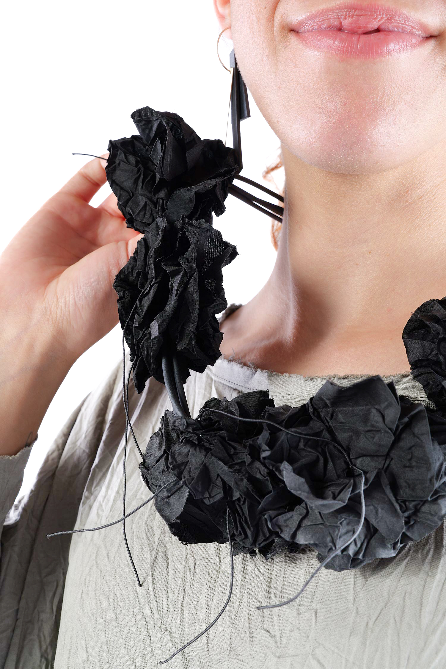 Blüten Kette - Schwarz - A.Mio
