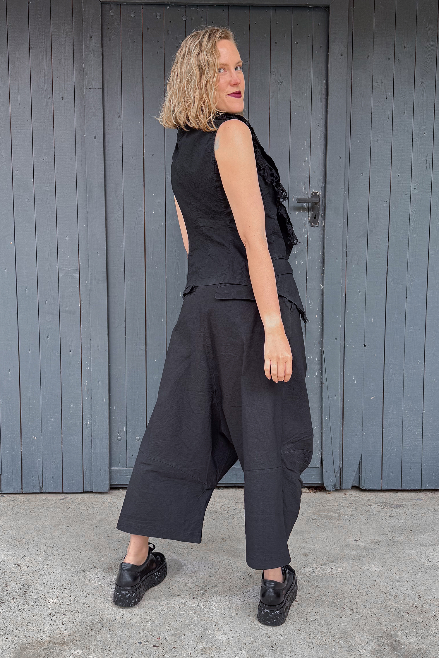 Vest with lace - Black gloss - 1262241028