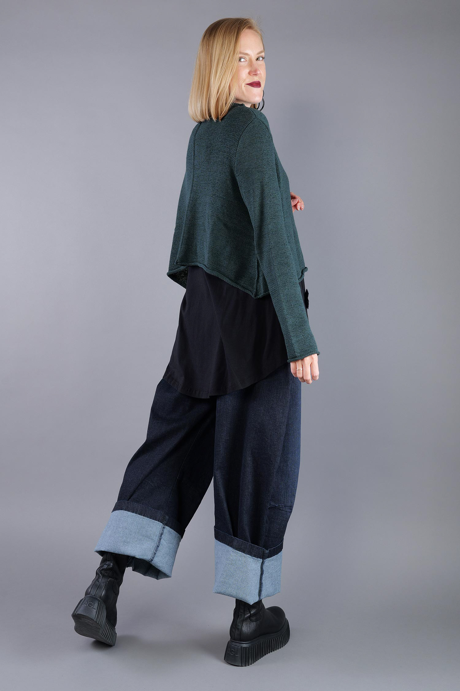 Short knitted jacket - Forest - 2263727111