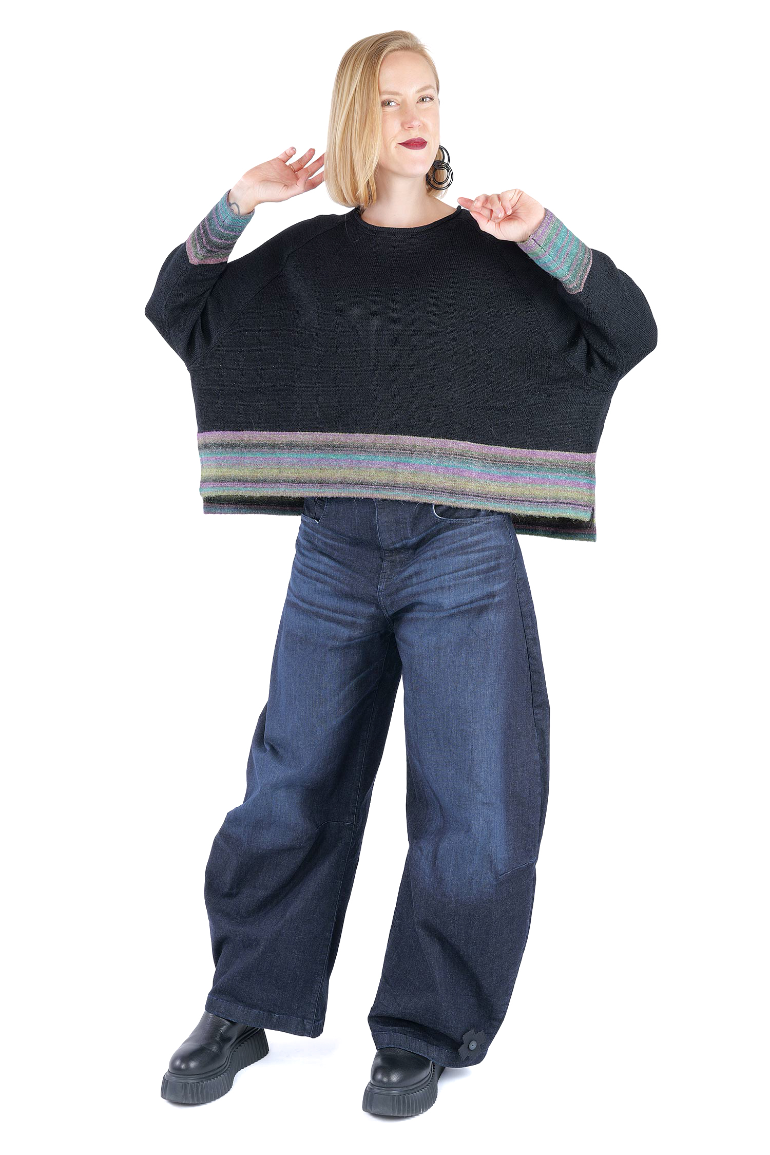 Oversized knitted pullover - Black stripe - 2263720703