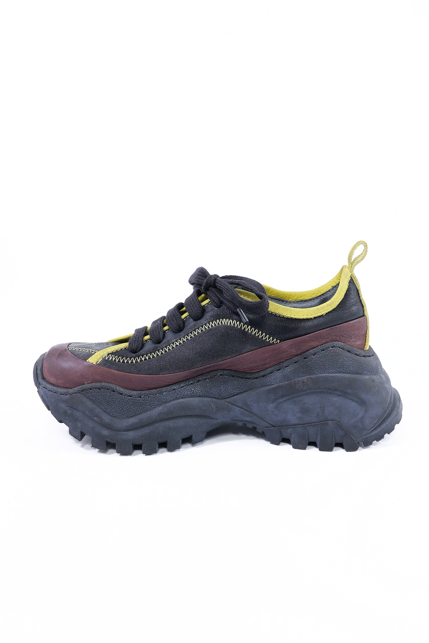 Leder Sneaker mit Ziernaht - schwarz - 4404