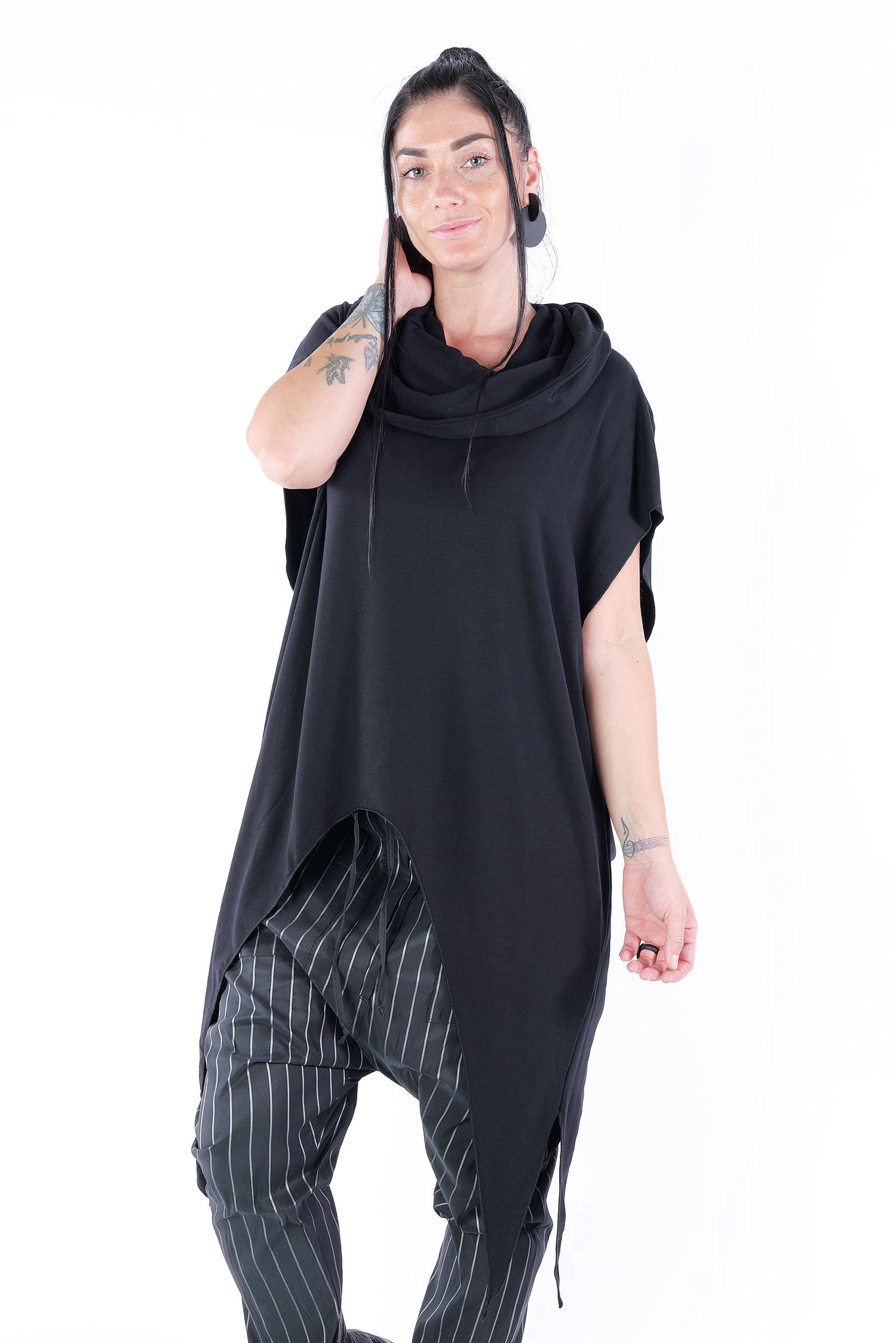 Asymmetrisches Shirt - Schwarz - W5208