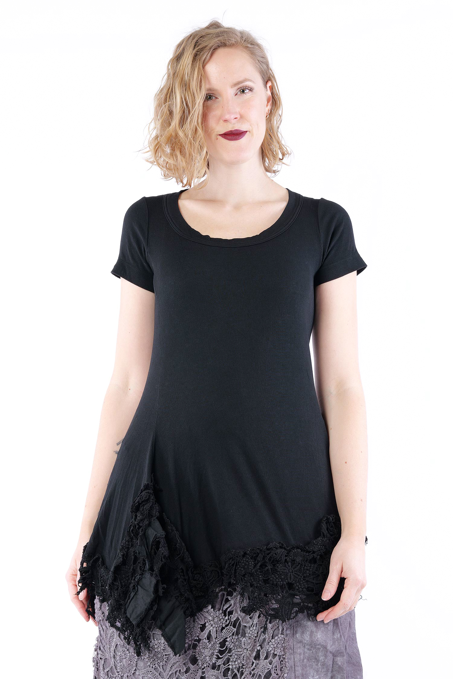 T-Shirt mit Spitze - Black gloss - 1262180511