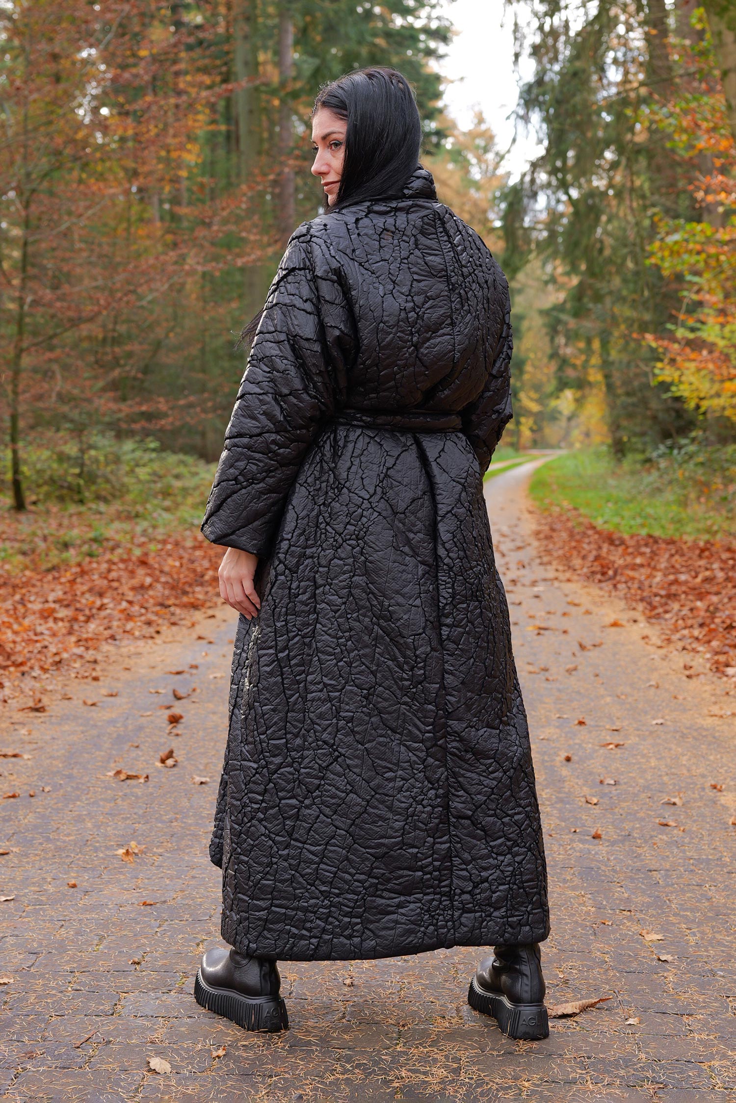 Weicher Wintermantel - Schwarz - 25588