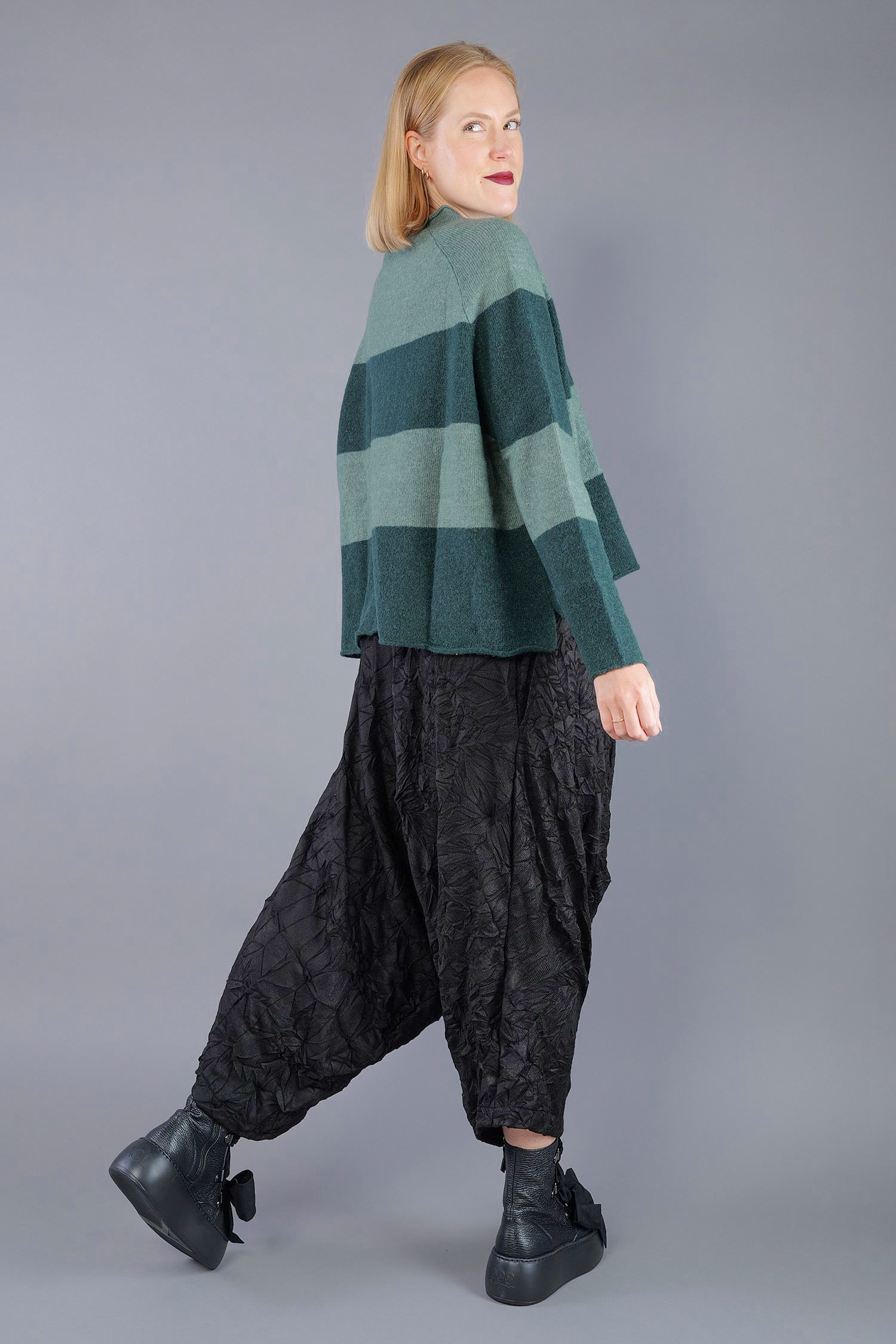 Knitted pullover - Forest park - 2263480704