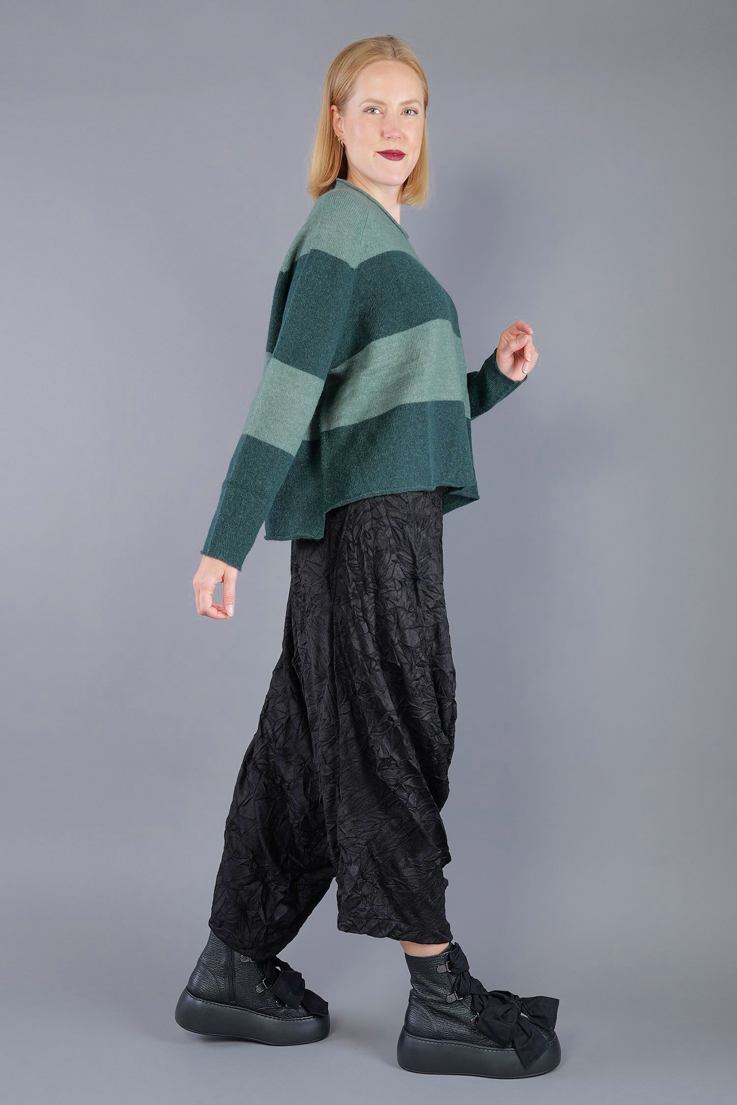 Knitted pullover - Forest park - 2263480704
