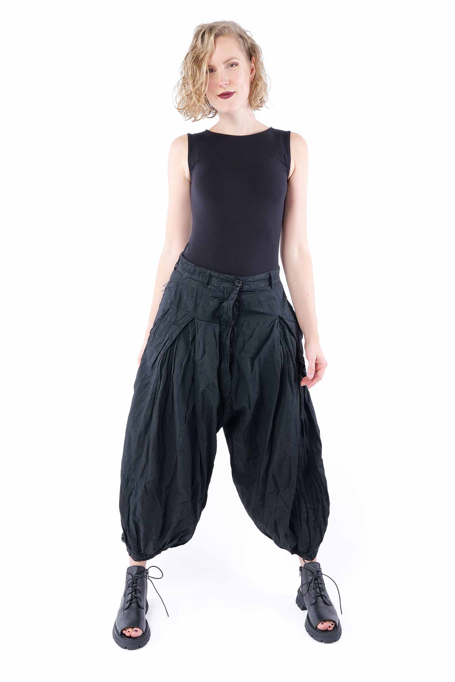 Tulpige Hose - Black gloss - 1262580129