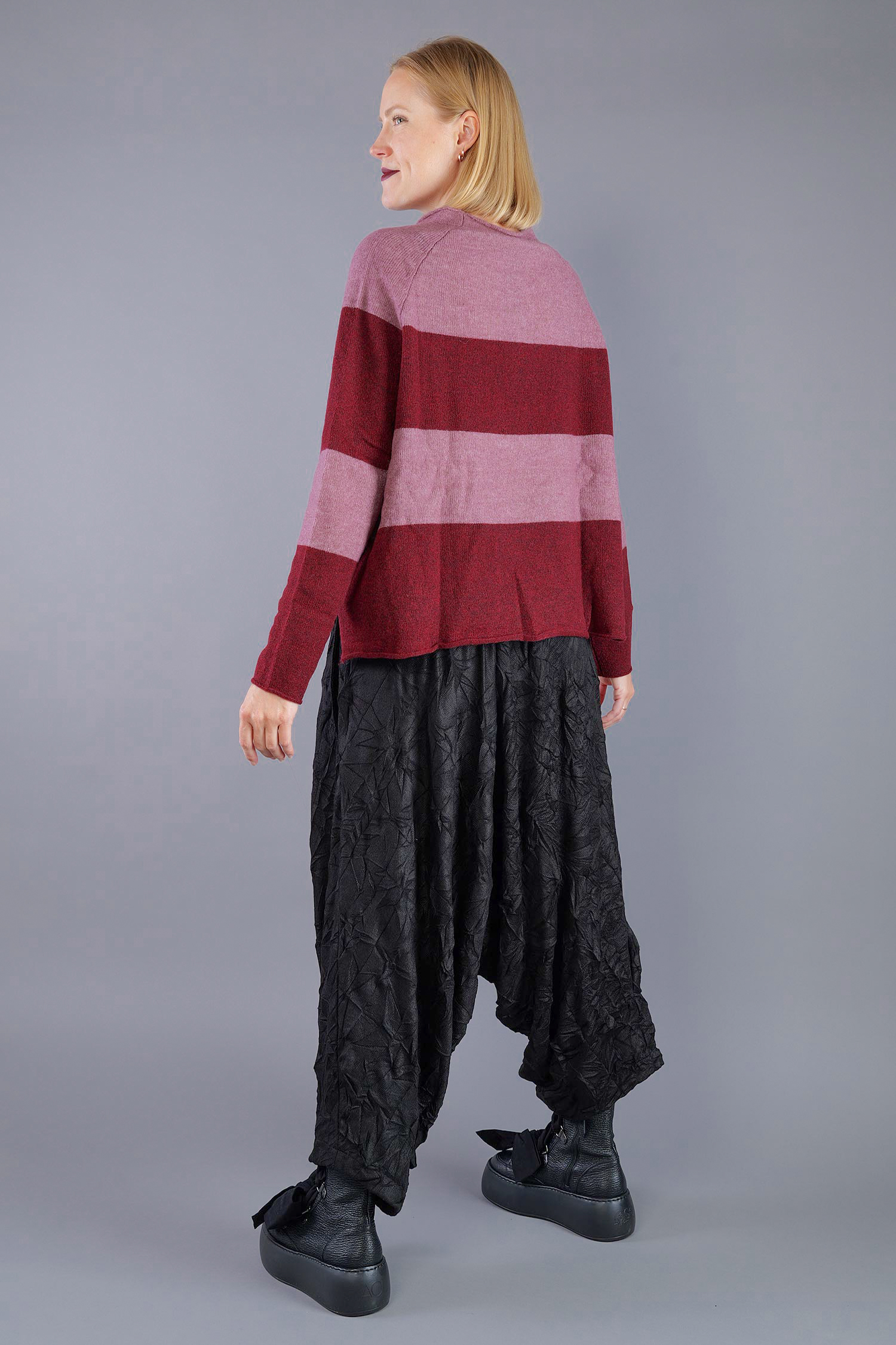 Knitted pullover - Lava crystal - 2263480704