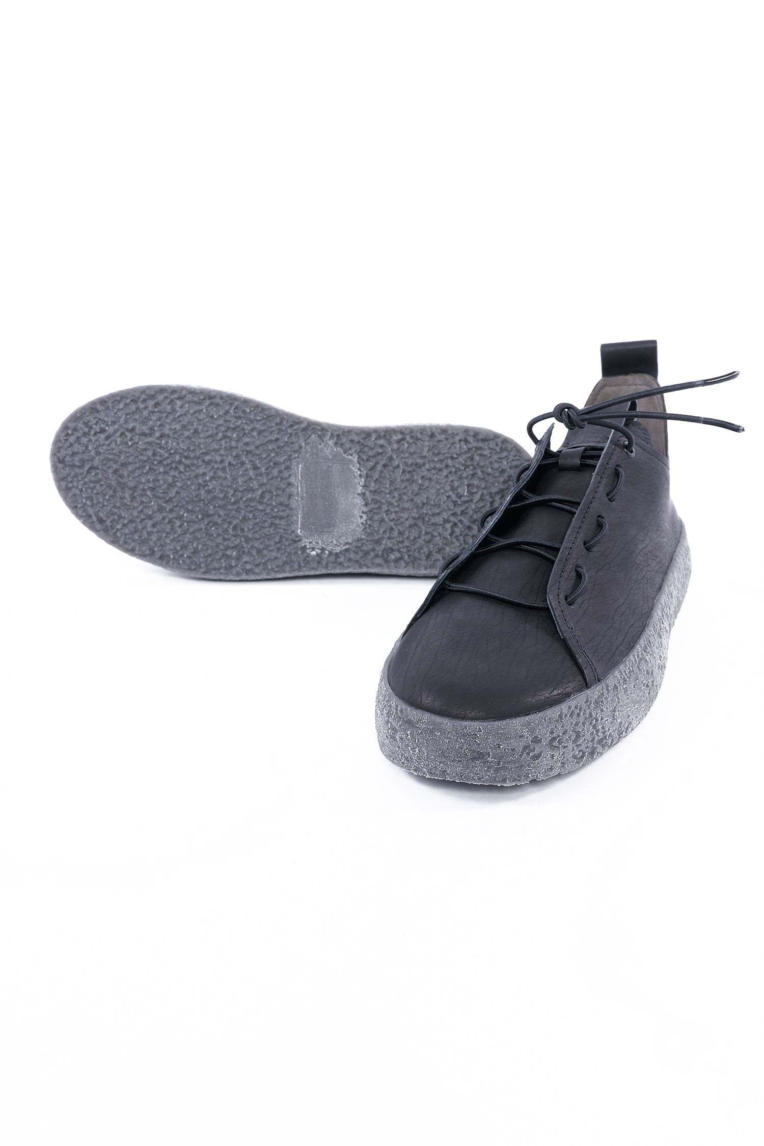 Sneaker mit grauer Sohle - Schwarz - Radiation