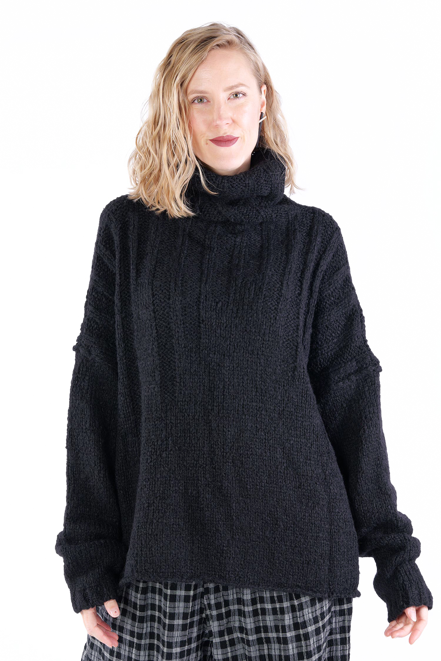 Grobstrickpullover - Schwarz - Vanova