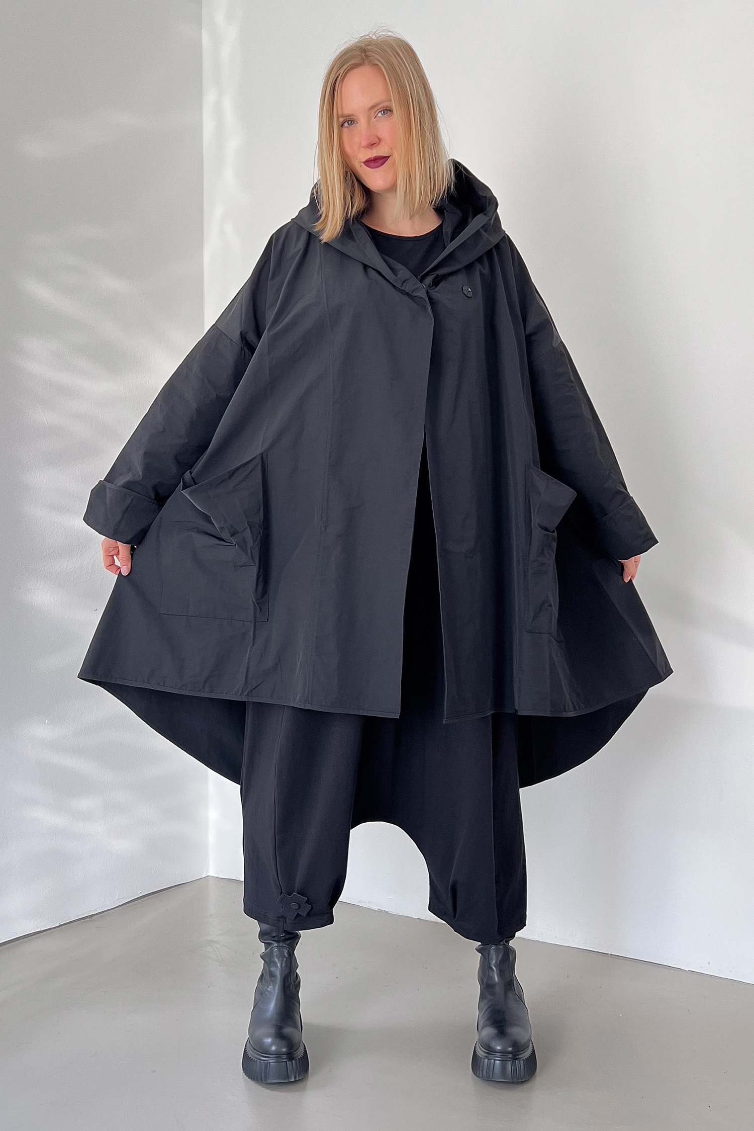 Lange Taft Wetterjacke - Schwarz -  SS26-78