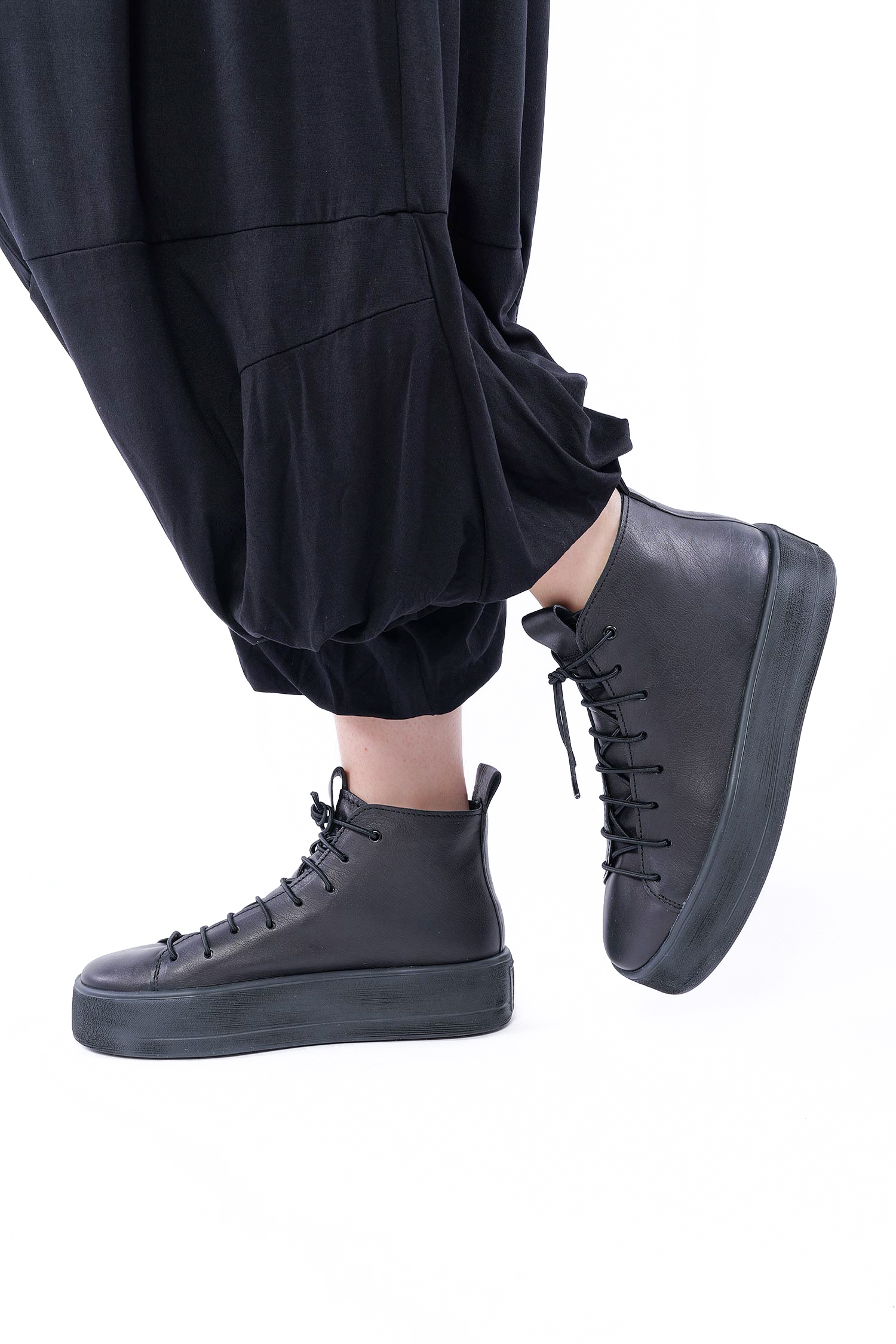 Plateau Ledersneaker - Schwarz - Endless