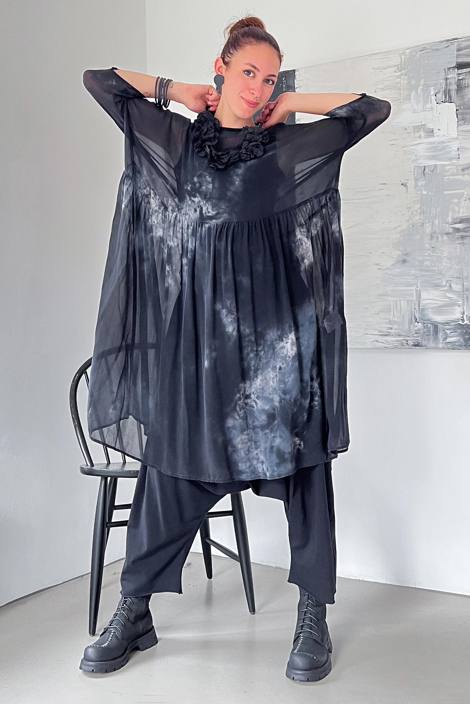 Oversized silk dress - Anschein - Holdtrue