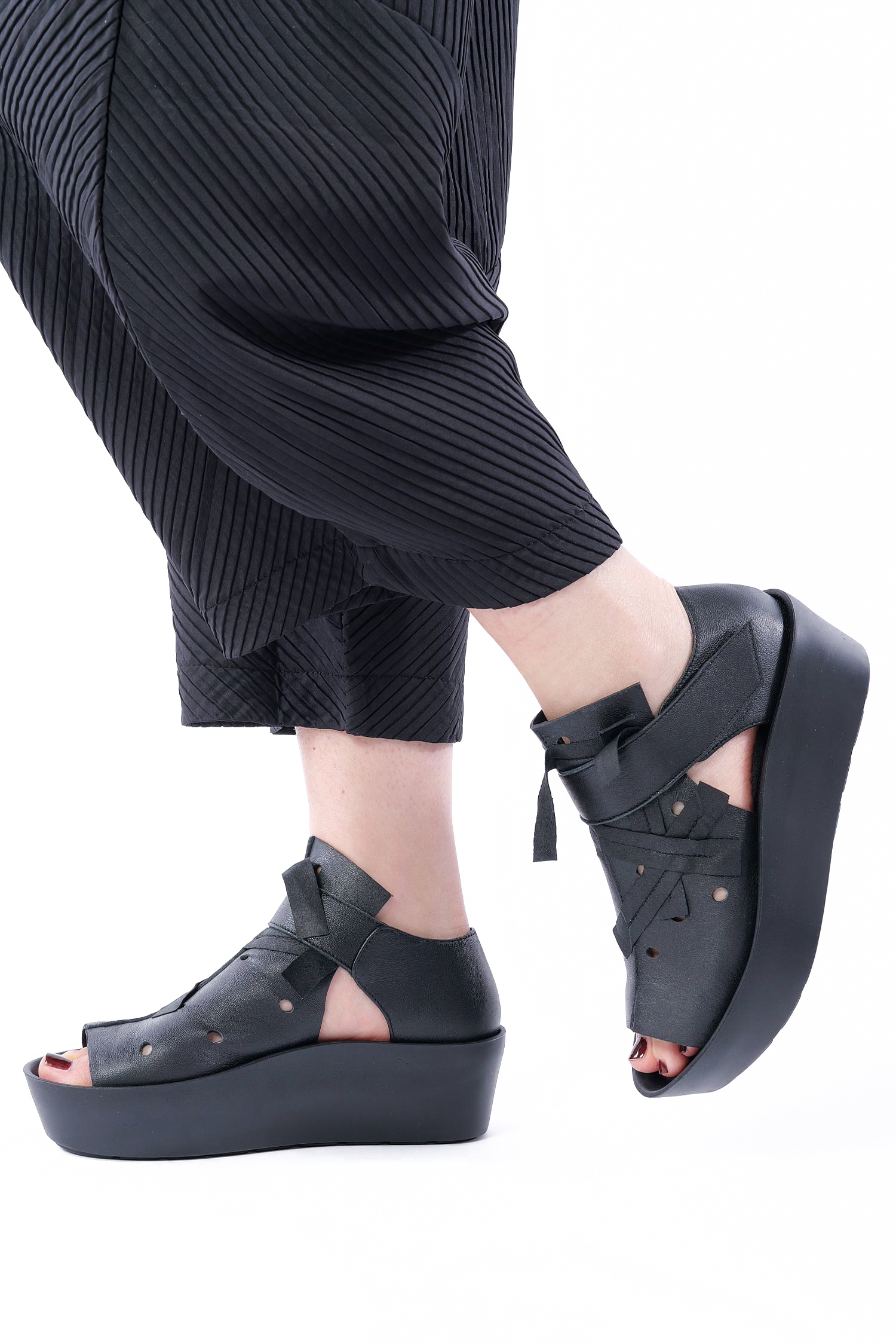 Dekorative Sandaletten - Schwarz - Elowen